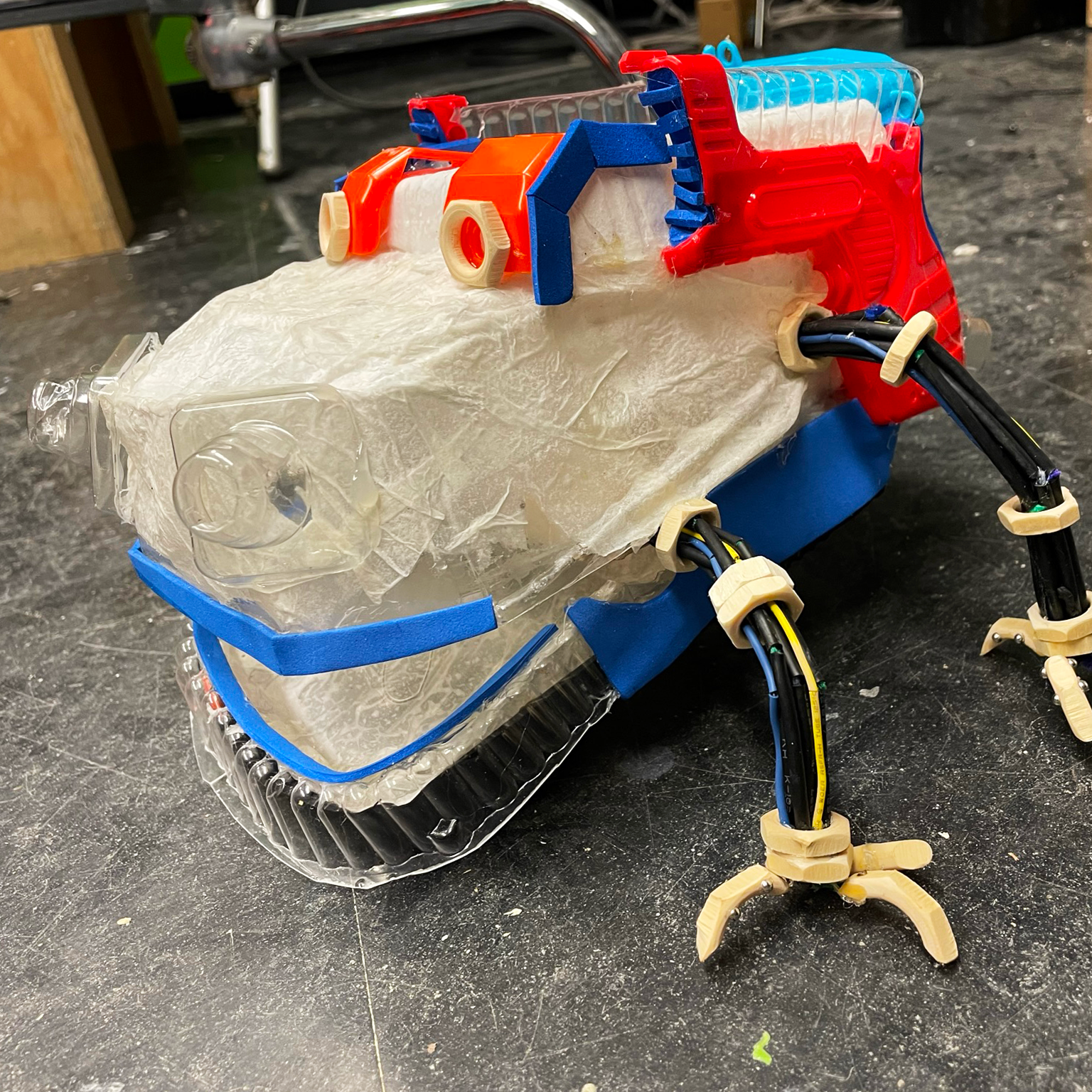 Plastic pieces and foam detail
