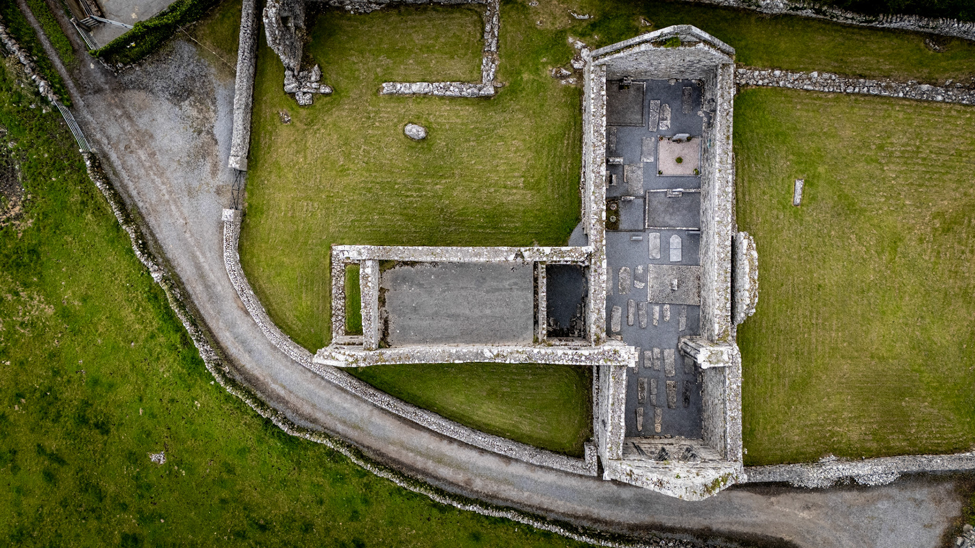 Kilmacduagh Church | Ardvarna, Co. Clare