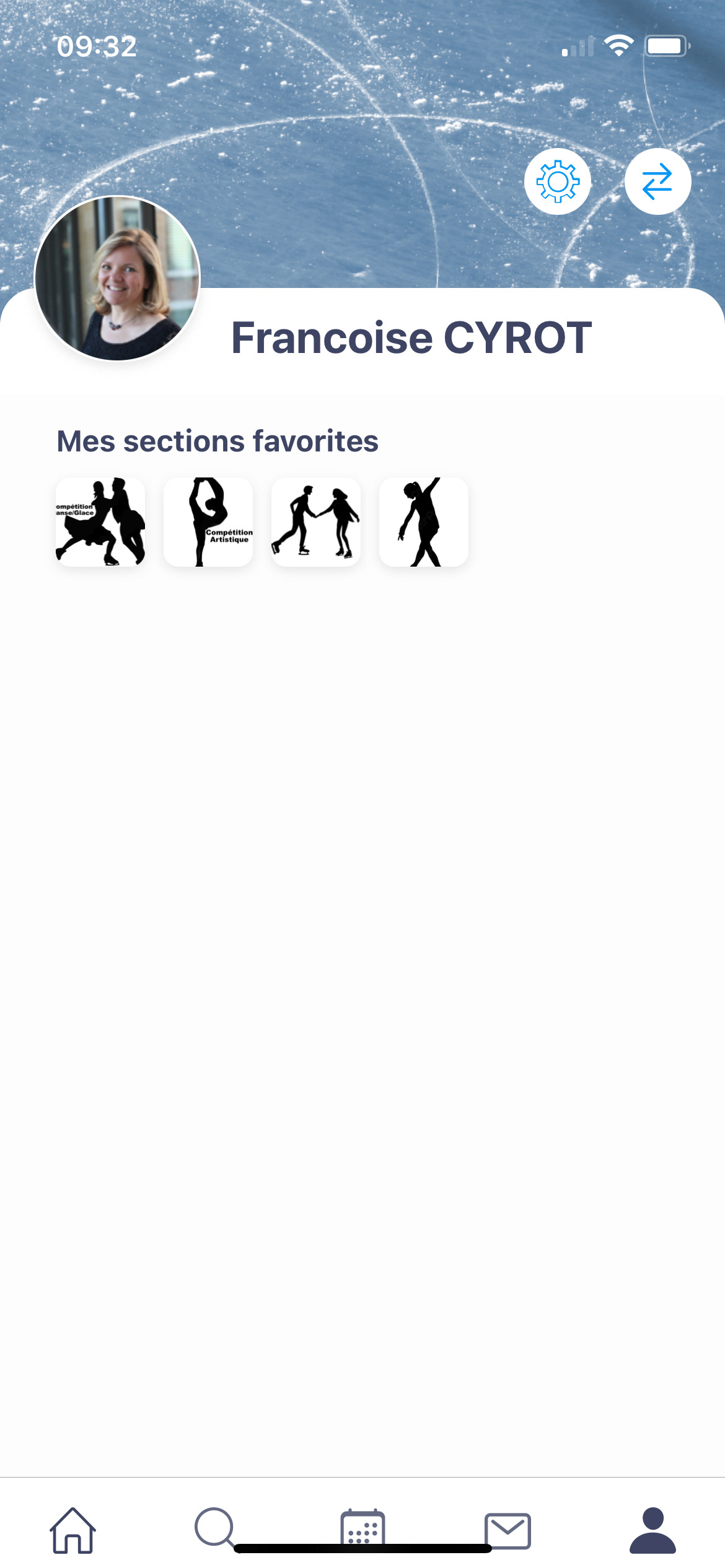 cliquez sur les doubles flèches en haut à droite pour voir tous les profils de votre compte (enfants et parent)