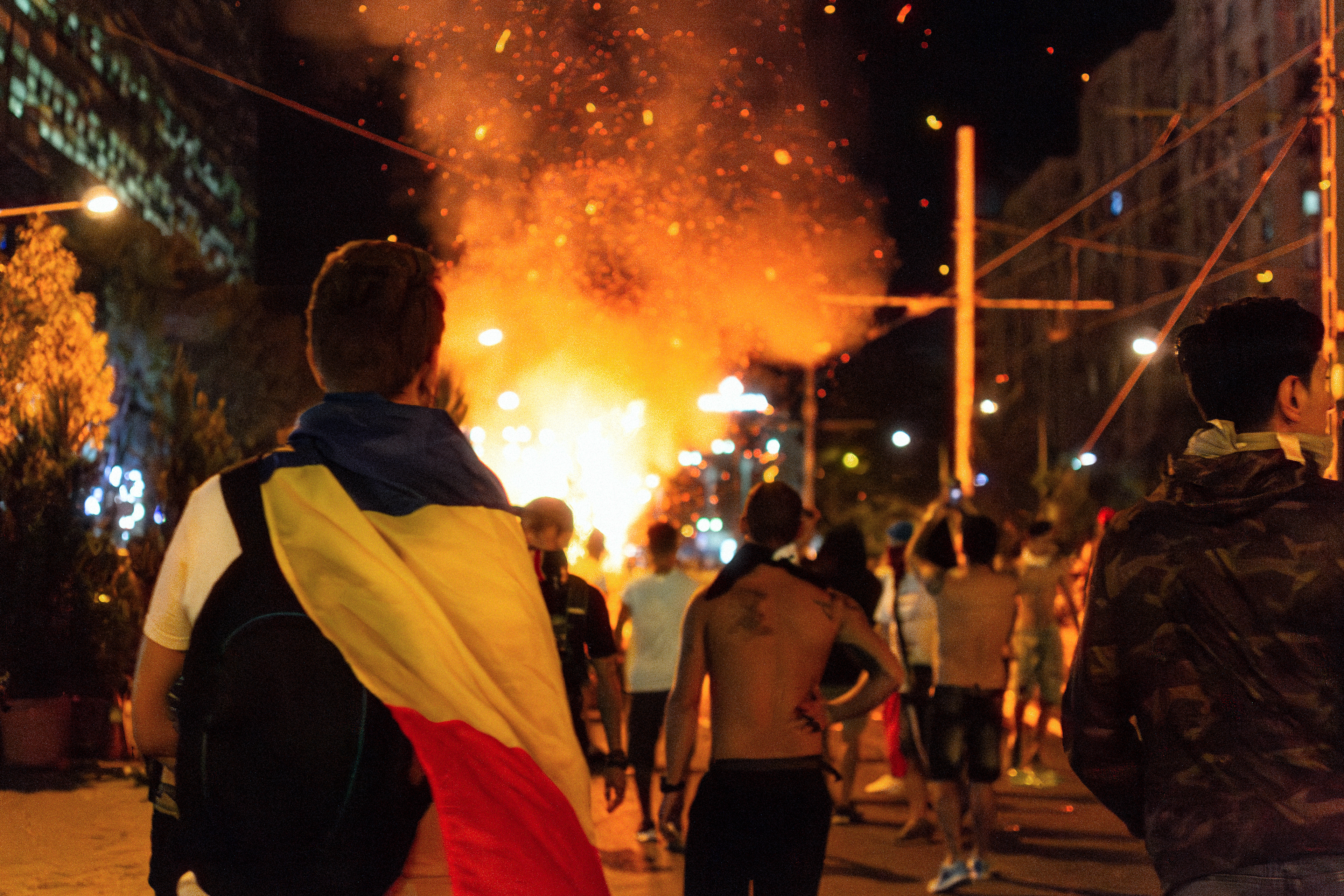 Protest, proteste 2018, bucuresti, romania, proteste bucuresti, zece august, protest 10 august 2018, protest la guvern, galerii de fotbal, ultrasi