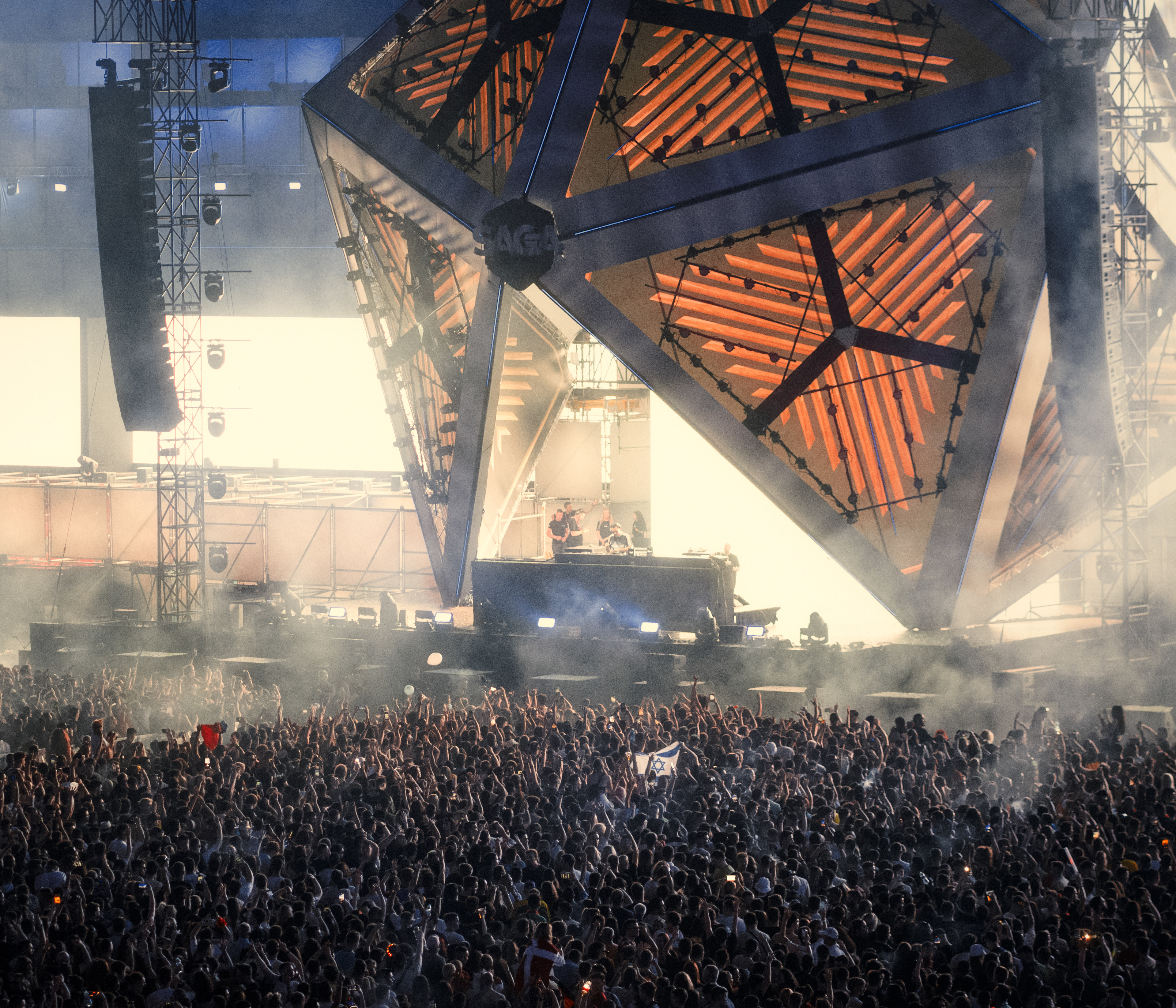 festival de muzica, saga, saga festival, saga festival bucuresti, saga 2025, festivaluri de muzica, fotografie de concert, alex nechez, distorted archives, evenimente bucuresti 2025