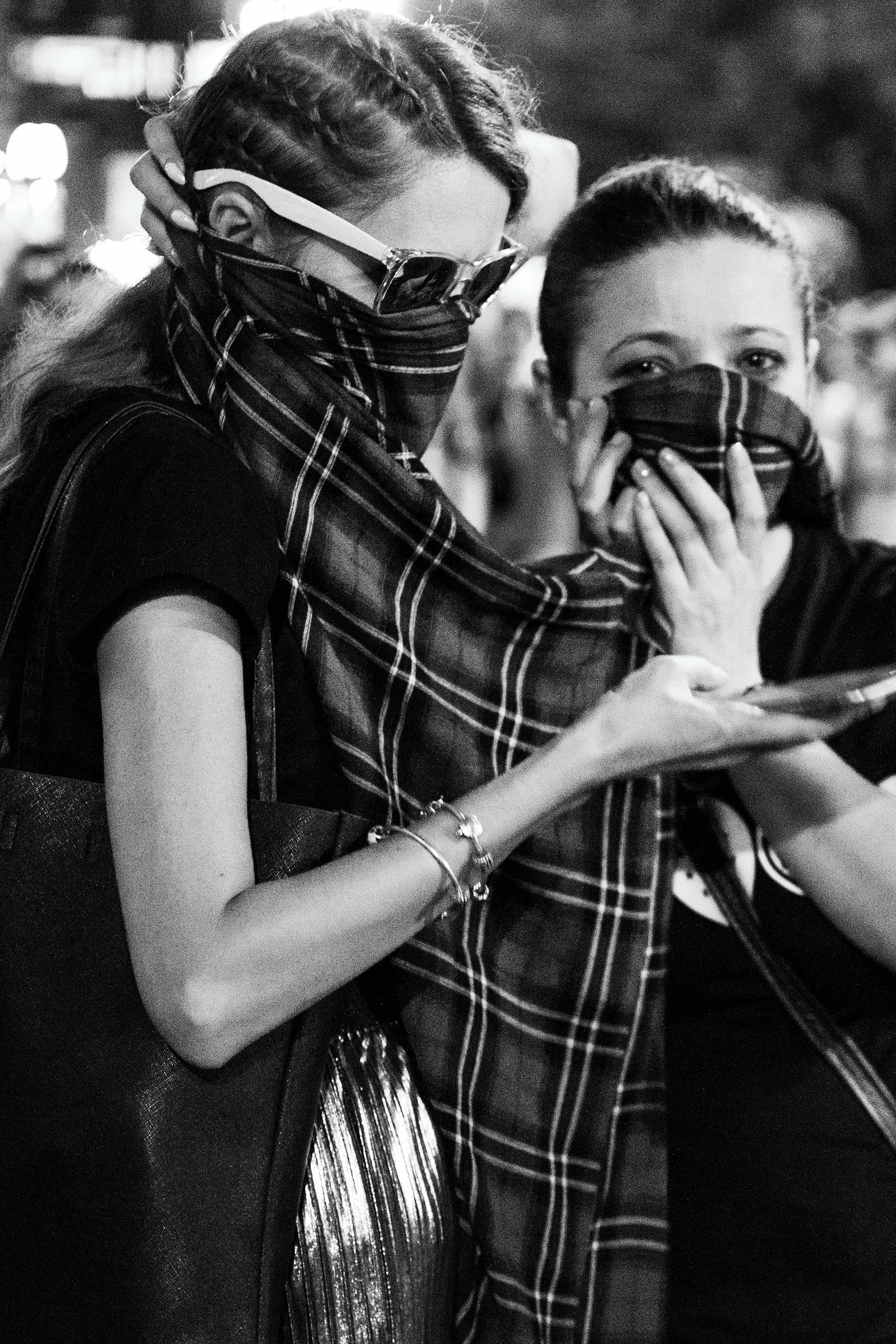 Protest, proteste 2018, bucuresti, romania, proteste bucuresti, zece august, protest 10 august 2018, protest la guvern, galerii de fotbal, ultrasi