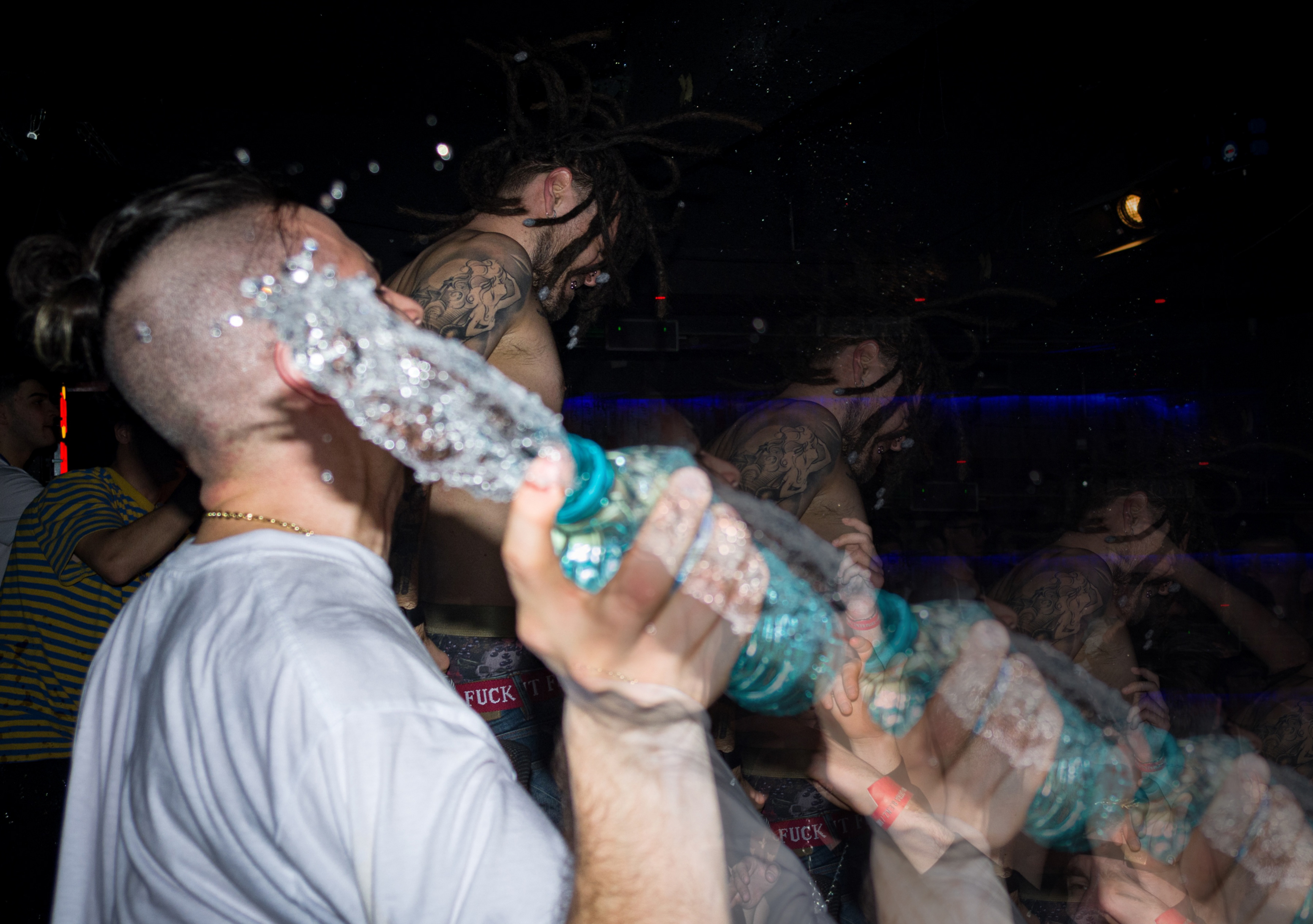 ian, azteca, ian si azteca, concert ian, concert azteca, club, cluburi bucuresti, party in bucuresti, oscar, concerte oscar, muzica ian, muzica azteca, ocult records, seek music, seek music romania, satra benz, concert satra benz