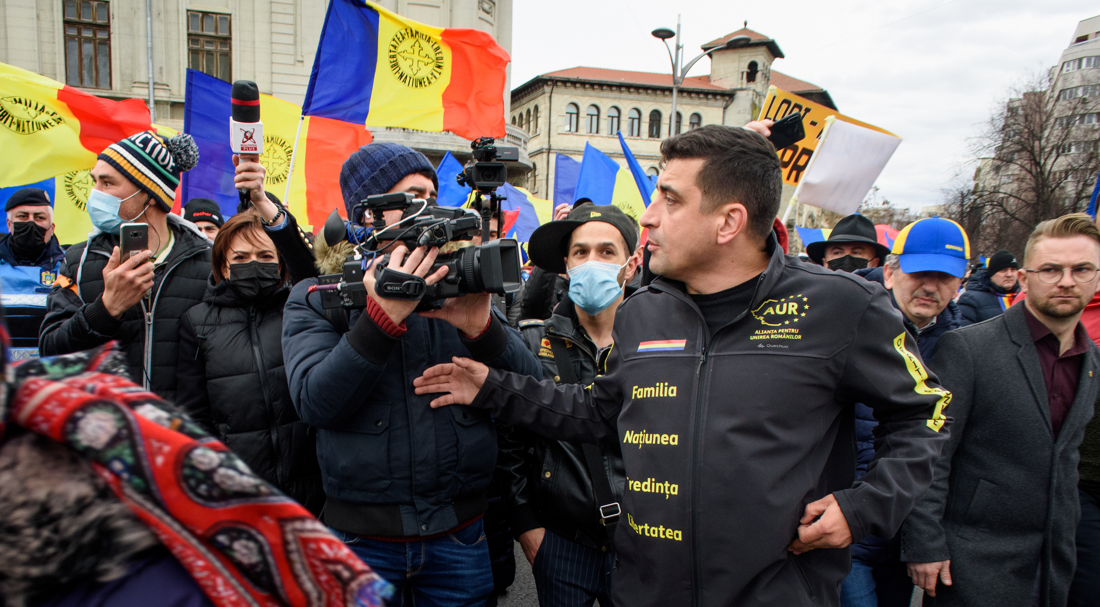 protest aur, george simion, aur, partidul aur, proteste 2025, proteste bucuresti, piata universitatii