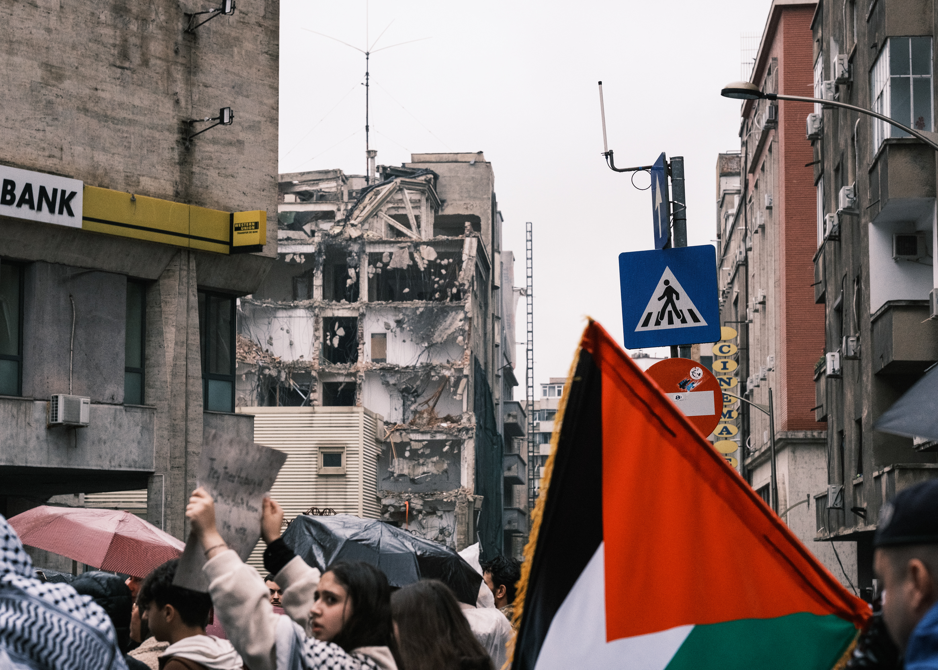 Protest împotriva fascismului, pentru Palestina, bucuresti, calea victorriei, calea victoriei blocata, trafic inchis, proteste bucuresti 2023, fotojurnalism