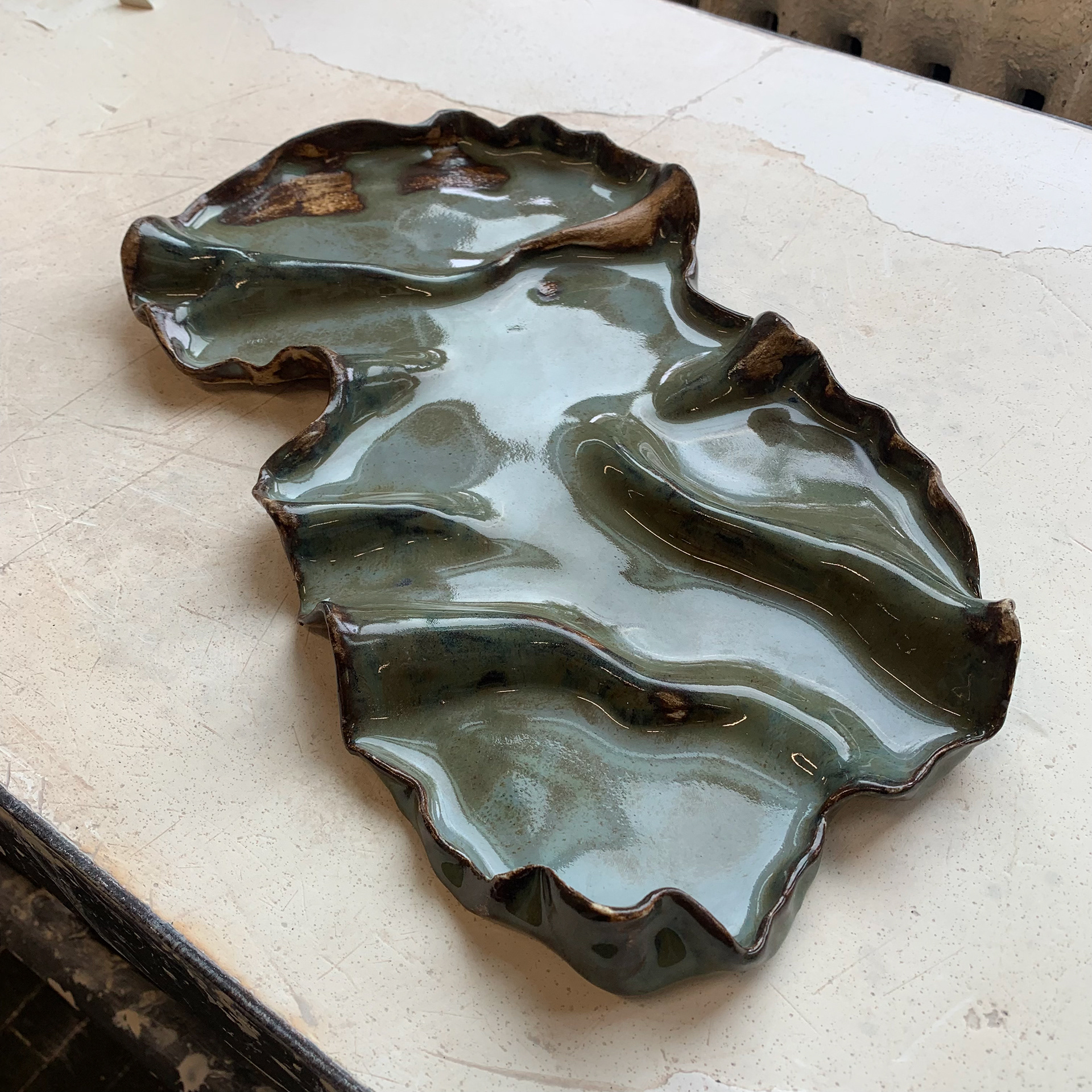 Ceramic Tray, 1.5’x1’x3"
