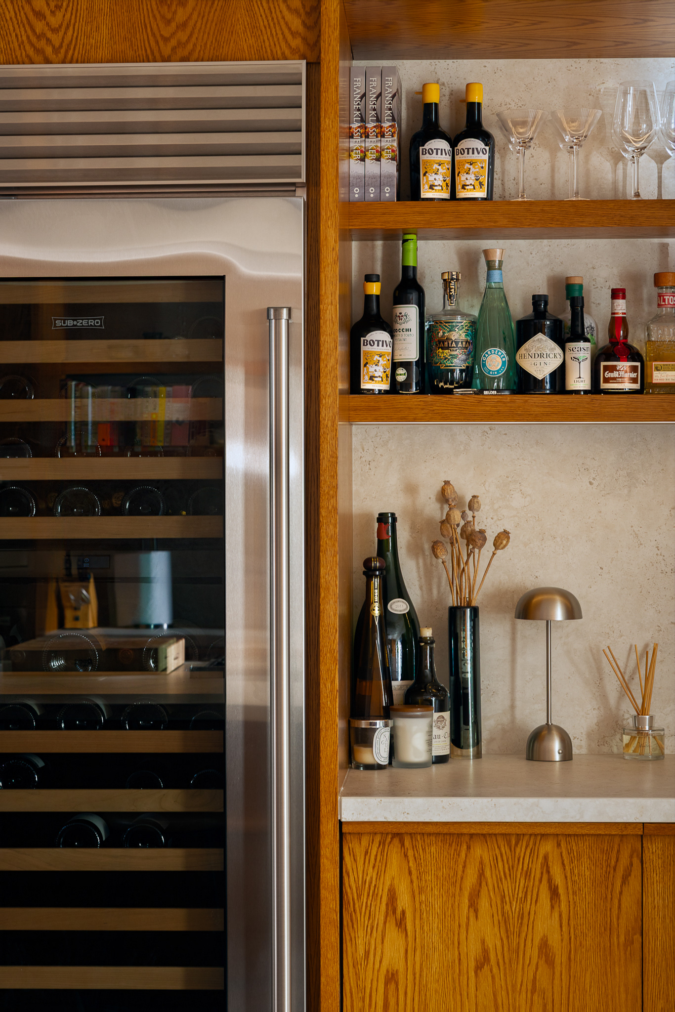 Integrated drinks storage and wine refrigeration