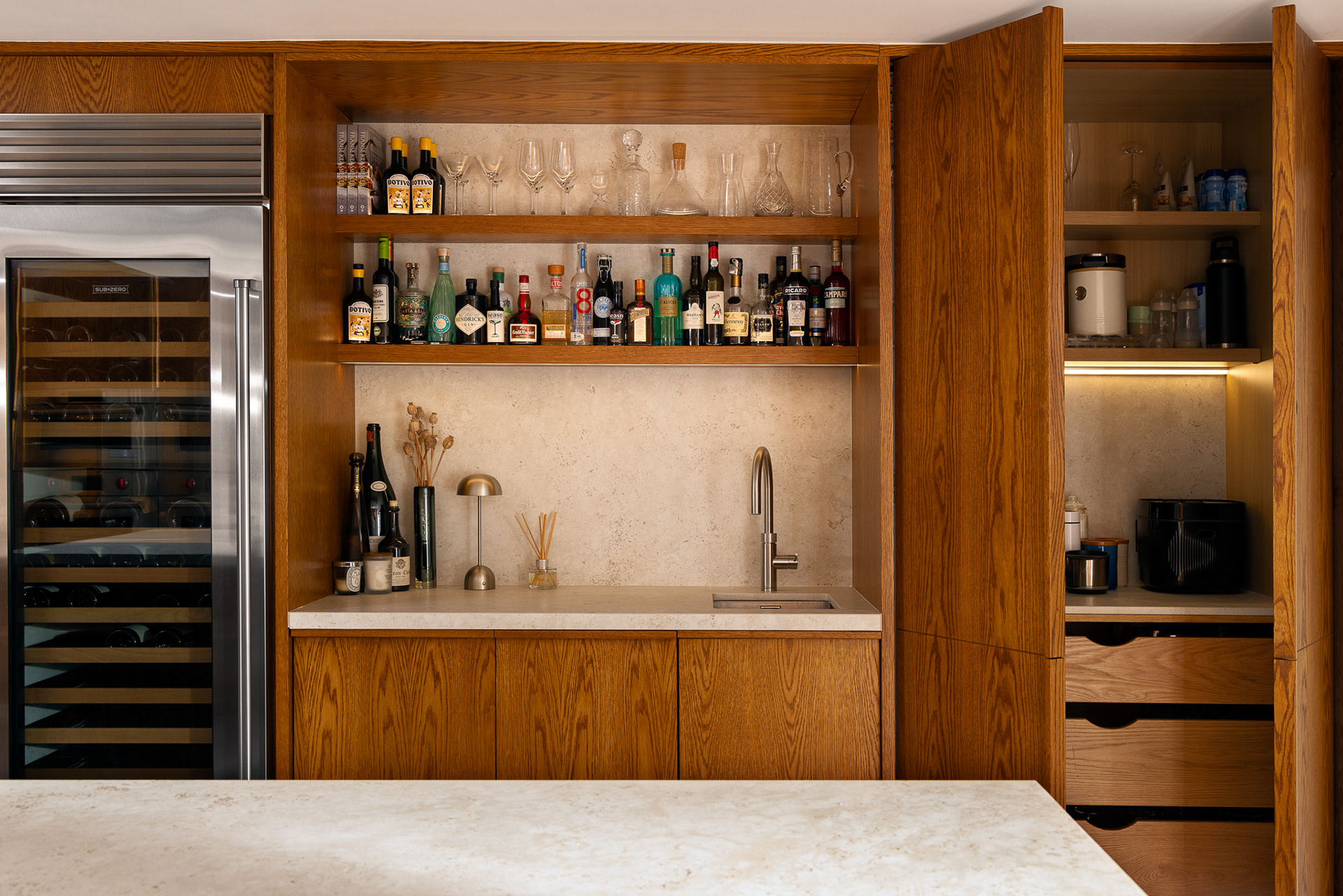 Luxury entertaining space with bespoke joinery