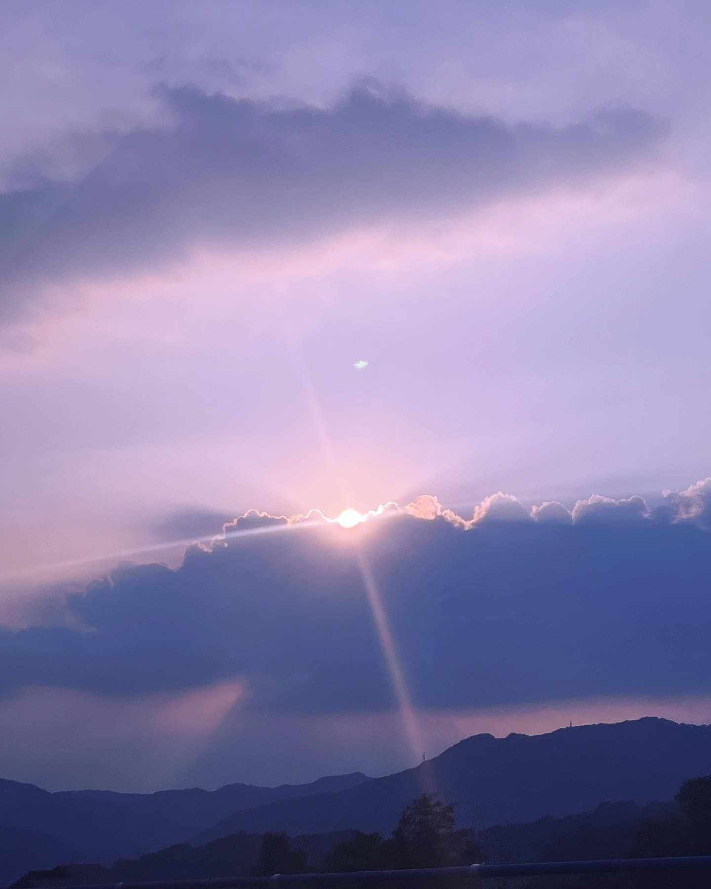 The Eye of the Cloud