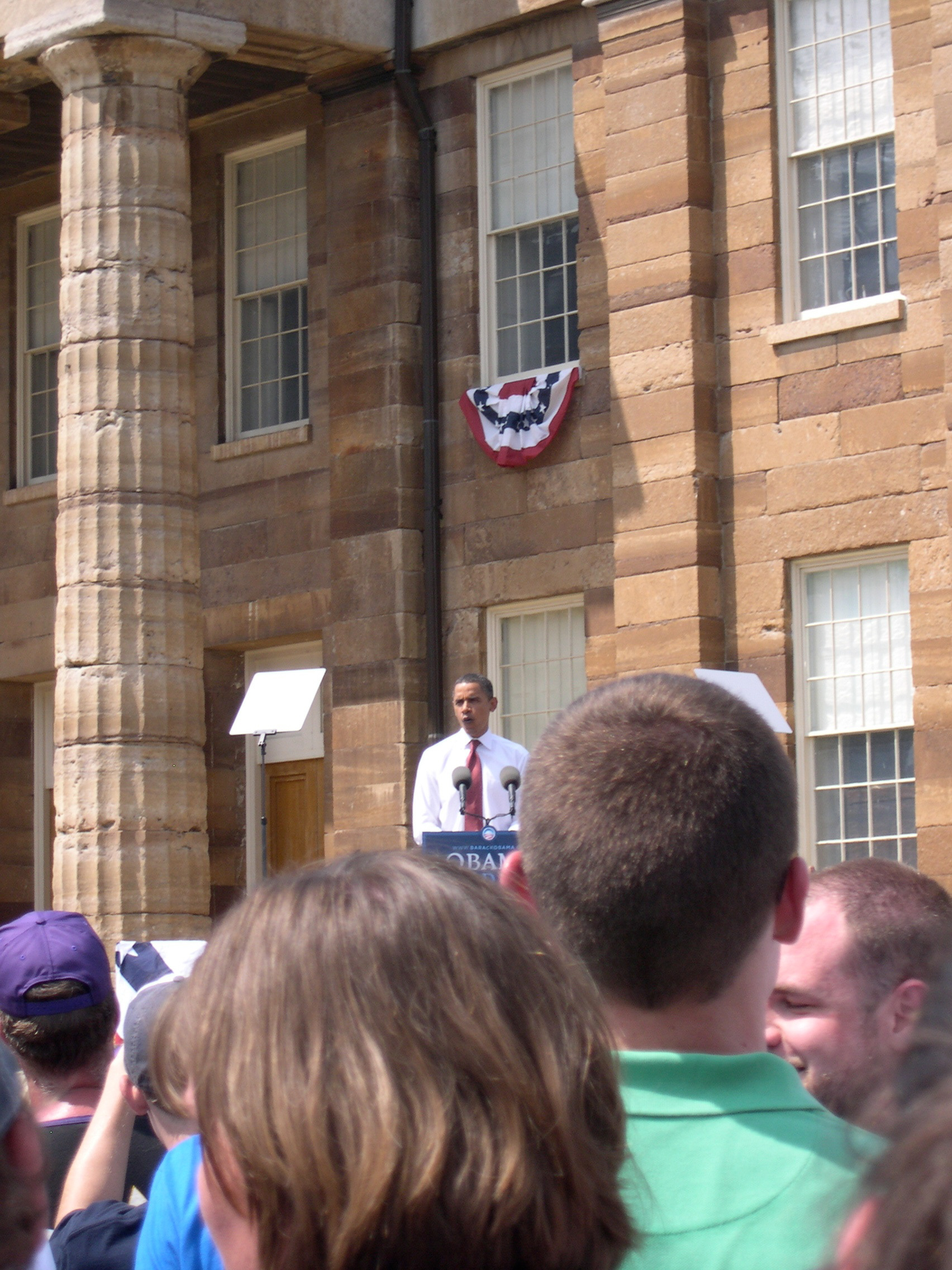 Barack Obama speaks to the crowd