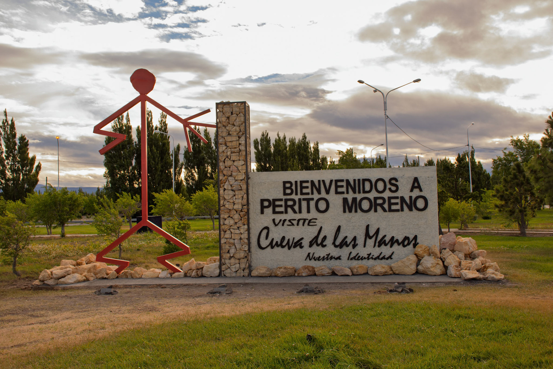 Cartel de Bienvenida a Perito Moreno