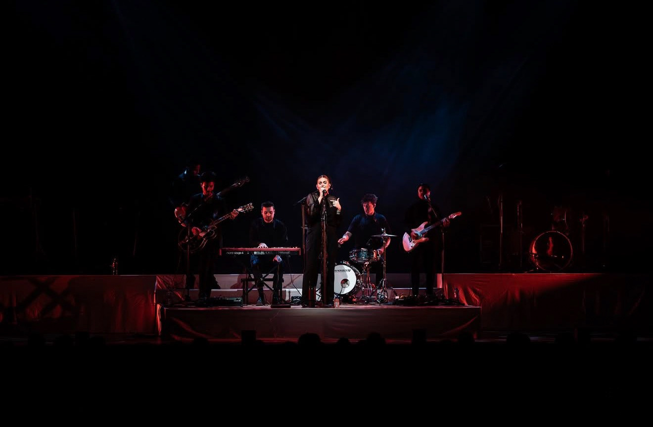 Roxeanne_Hazes_elinejosephinephotography