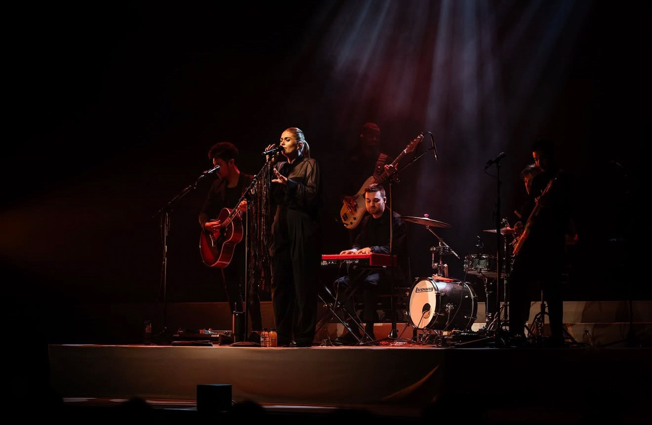 Roxeanne_Hazes_elinejosephinephotography