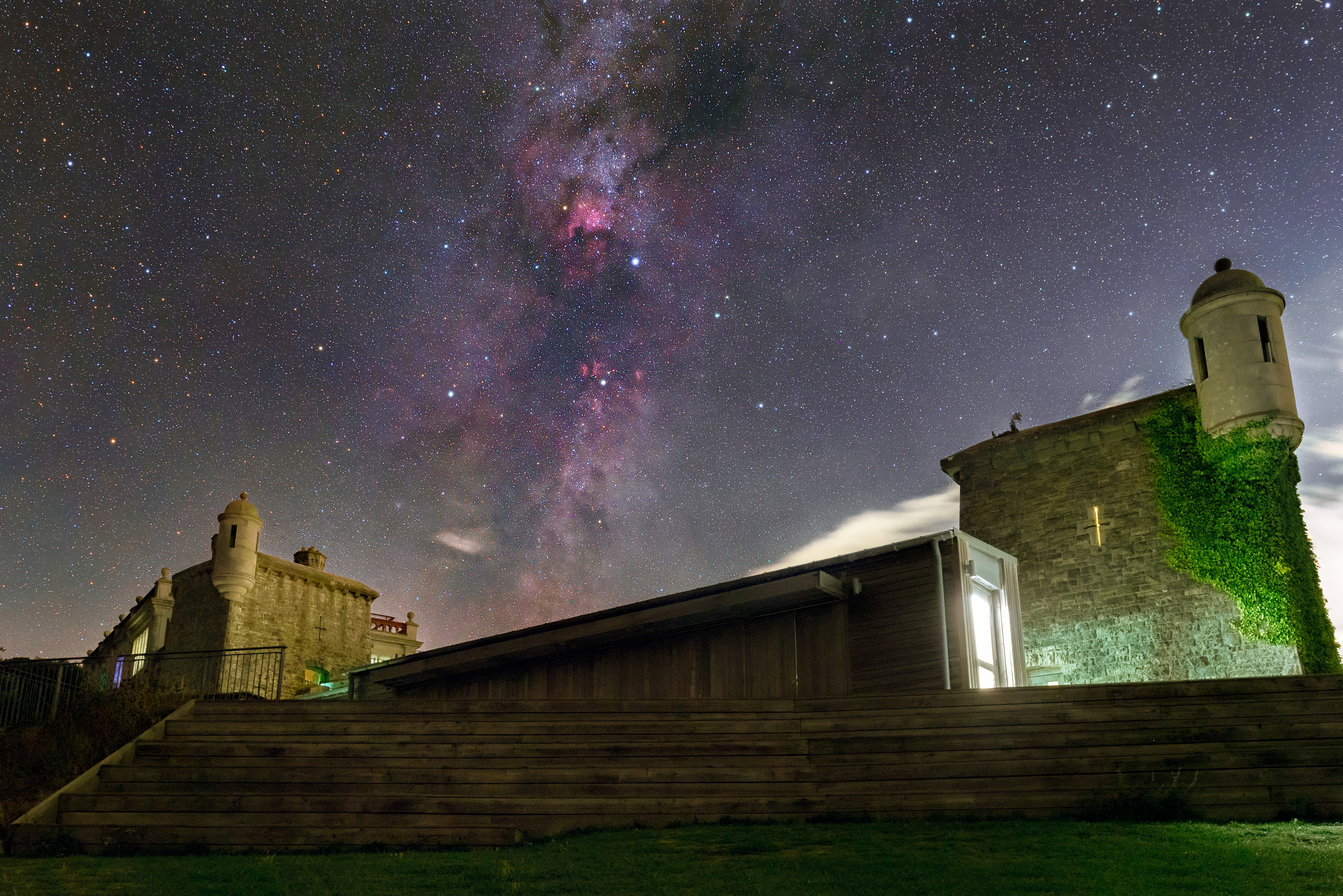 Cygnus setting at Durlston Castle