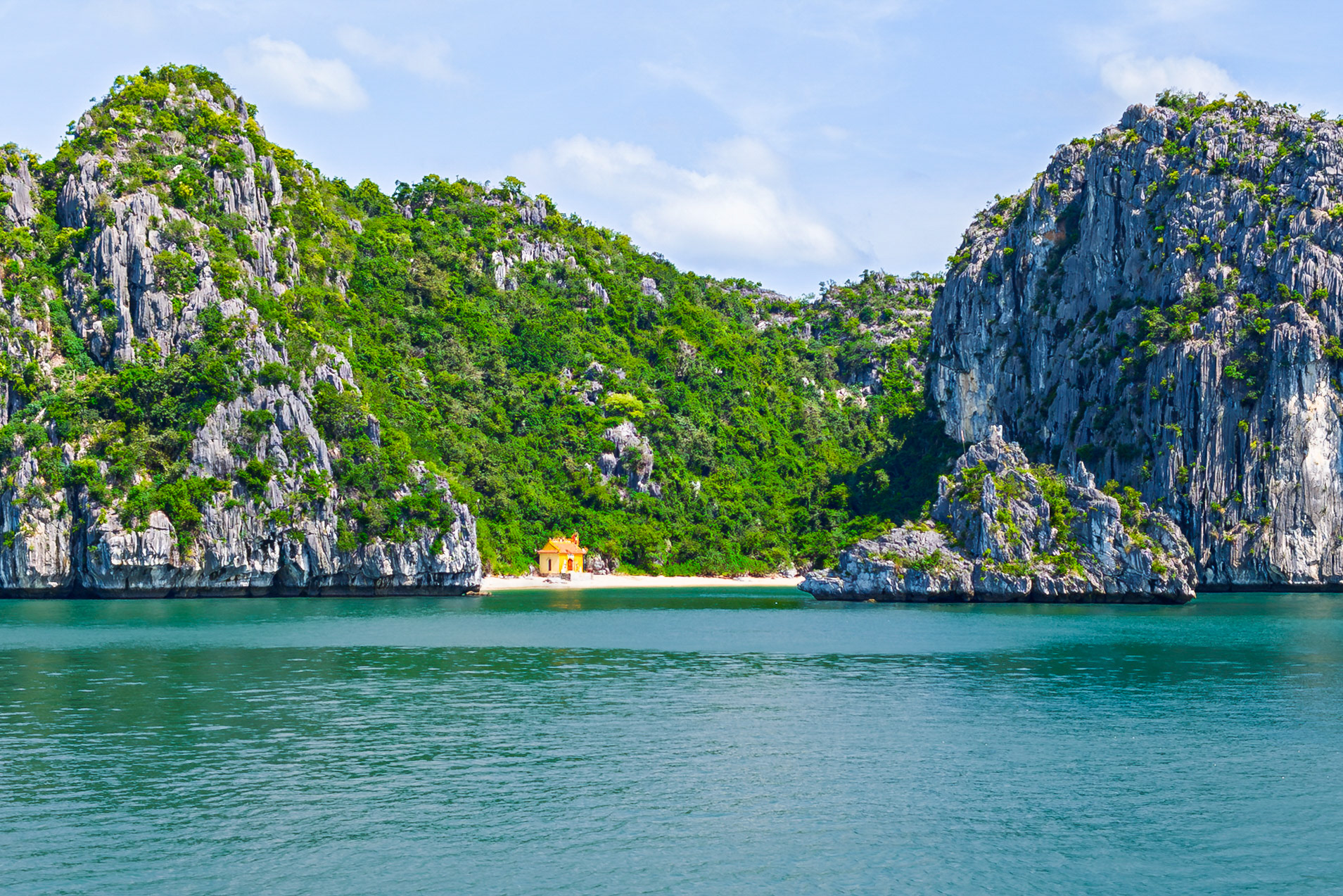 Cat Ba Island Boat Tour of Lan Ha Bay