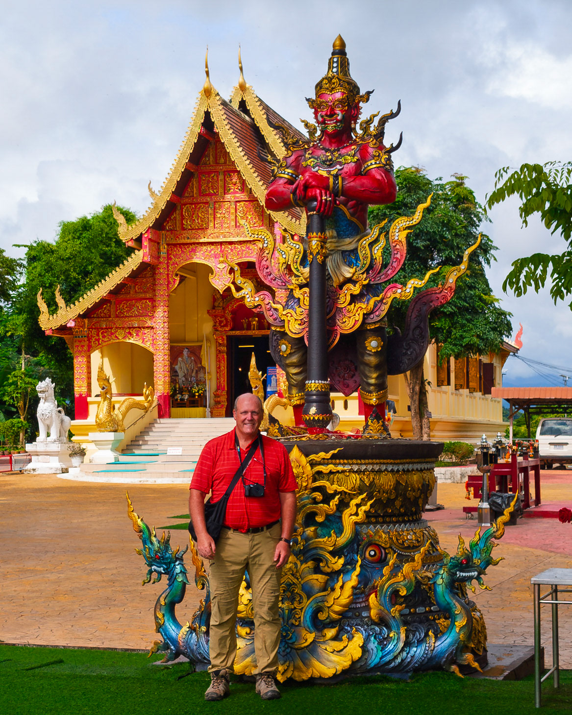 Chiang Rai -  Wat Phra That Doi Wao (Temple with Yaksha Statue)