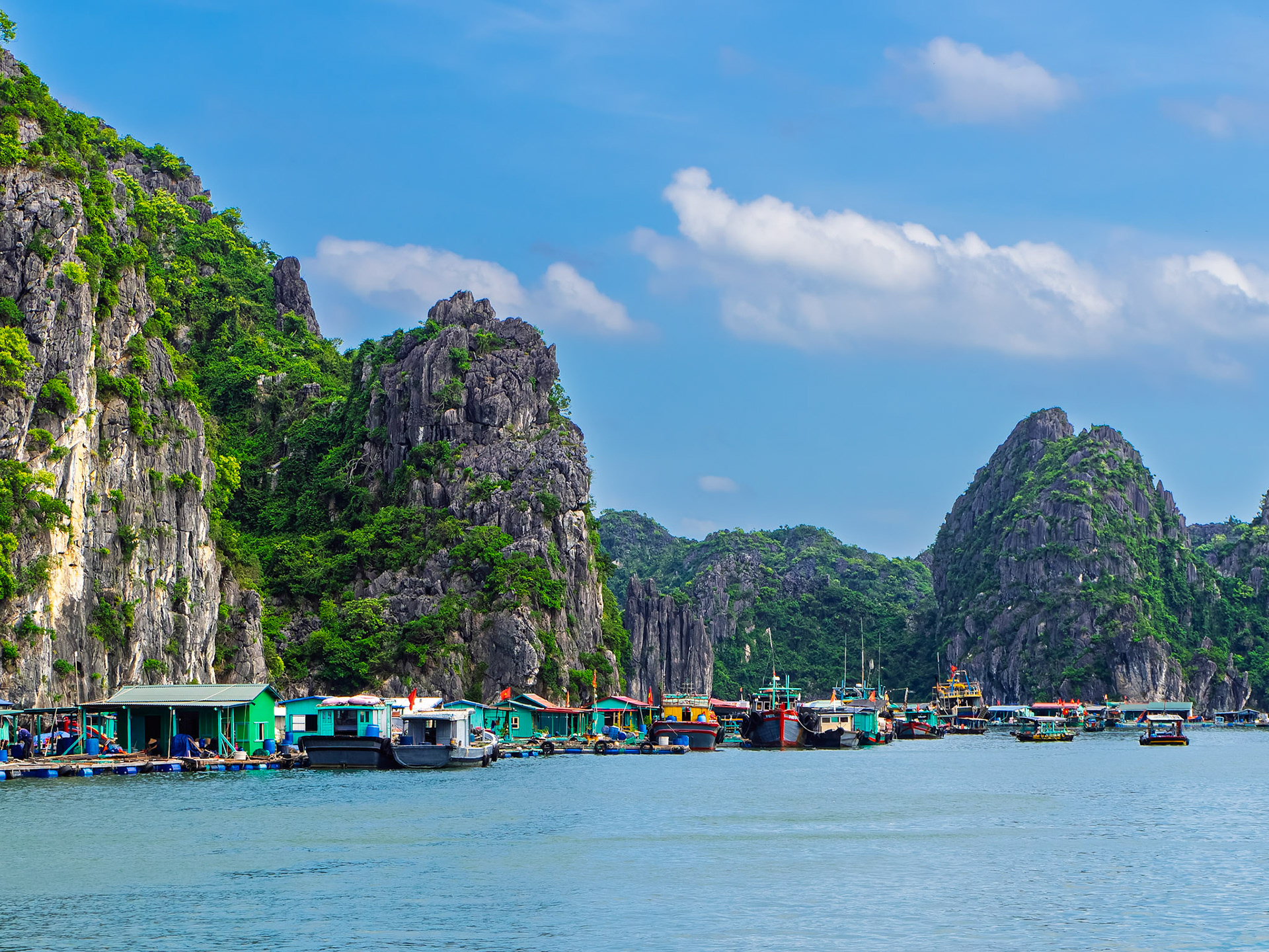 Cat Ba Island Boat Tour of Lan Ha Bay