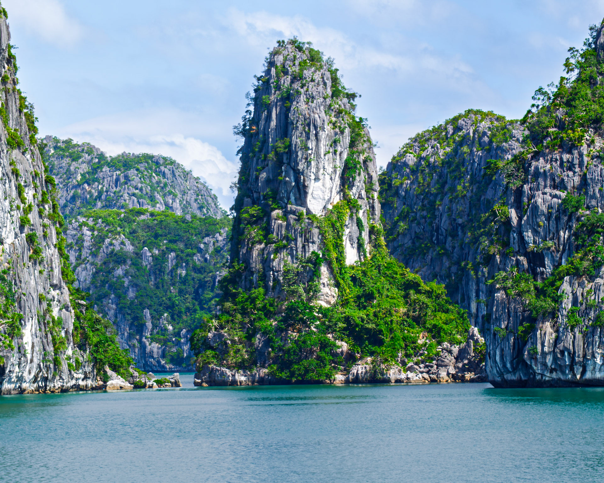 Cat Ba Island Boat Tour of Lan Ha Bay
