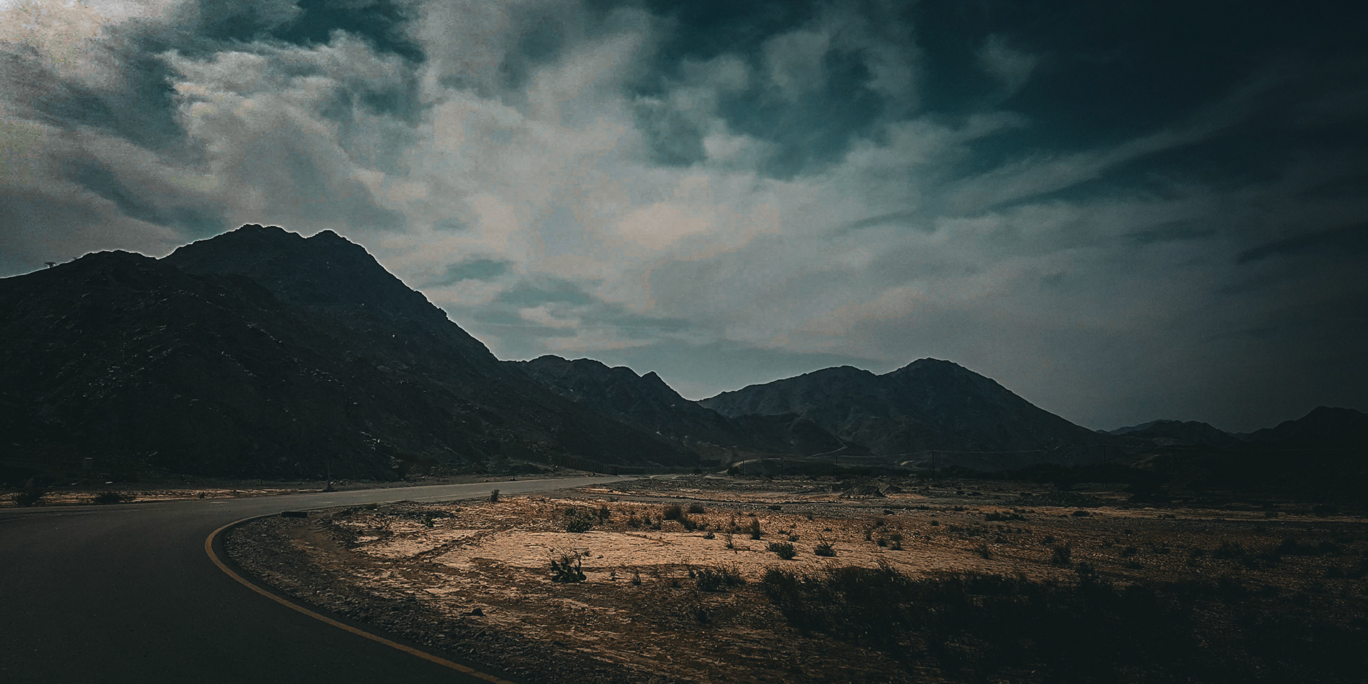 The Hatta road to Oman