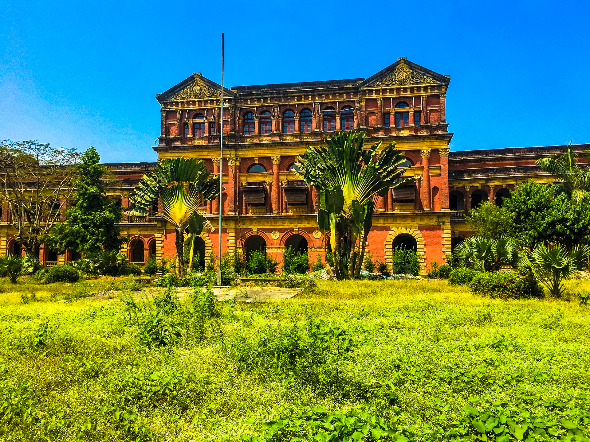 Secretariat Building