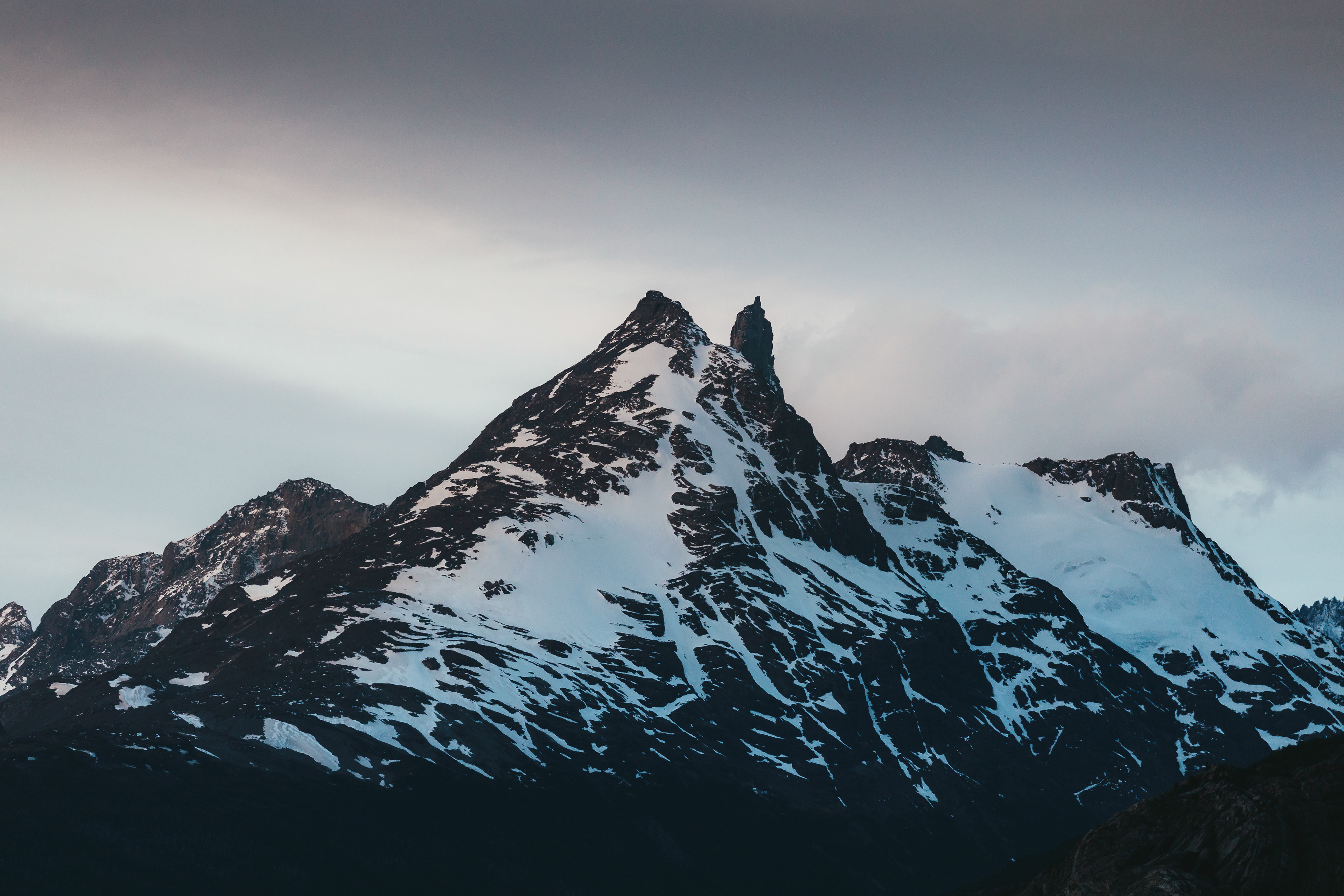 Last light in camp Grey, Torres Del Paine