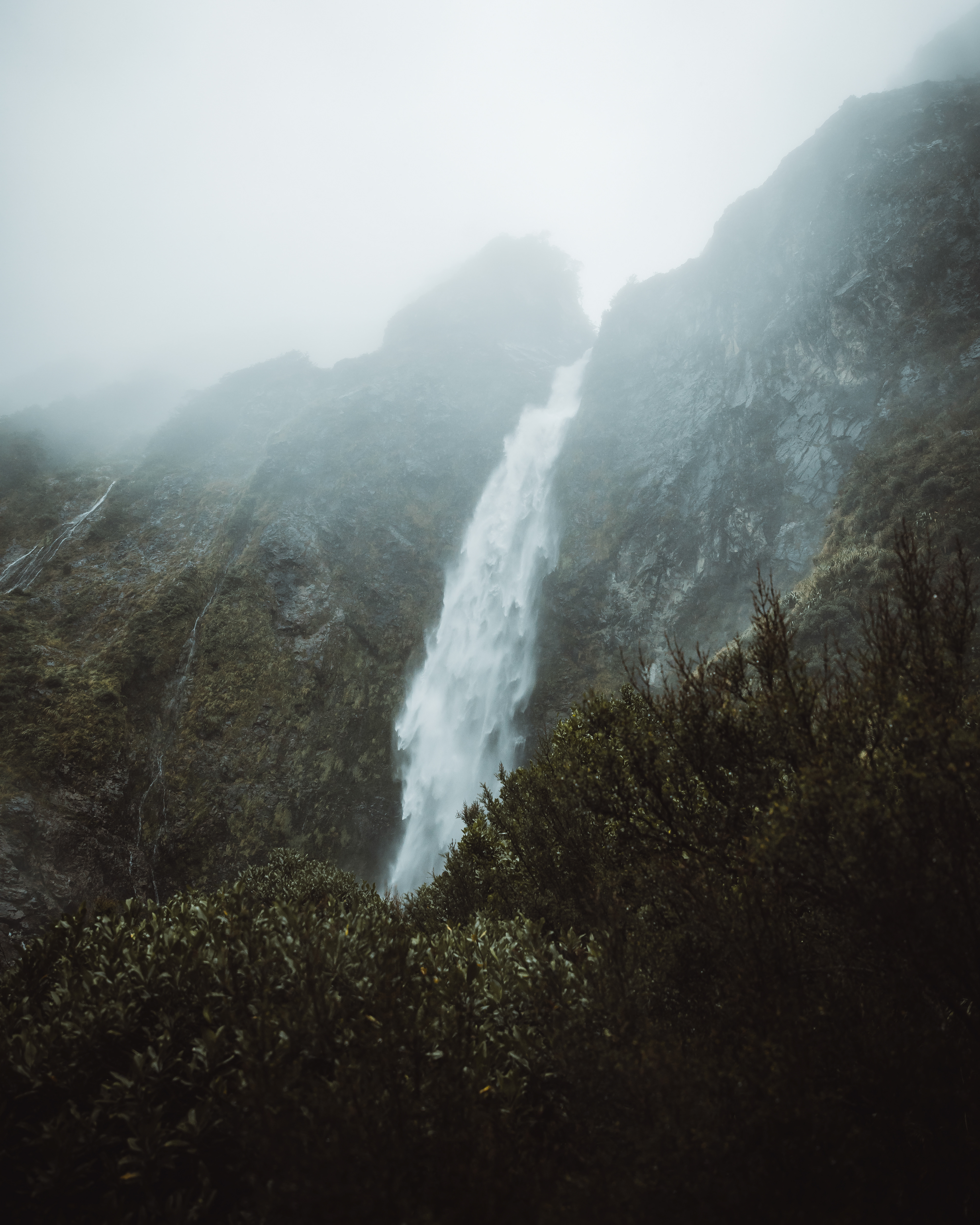 Devils Punchbowl Falls