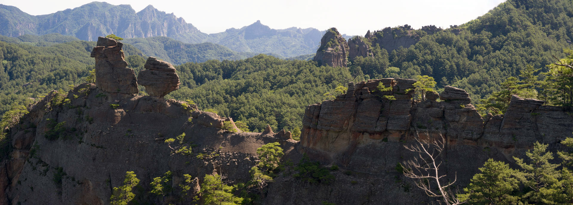 Piano rock in Chilbo-san, Myeongcheon-gun, Hamkyongbuk-do, DPRK (2012). 