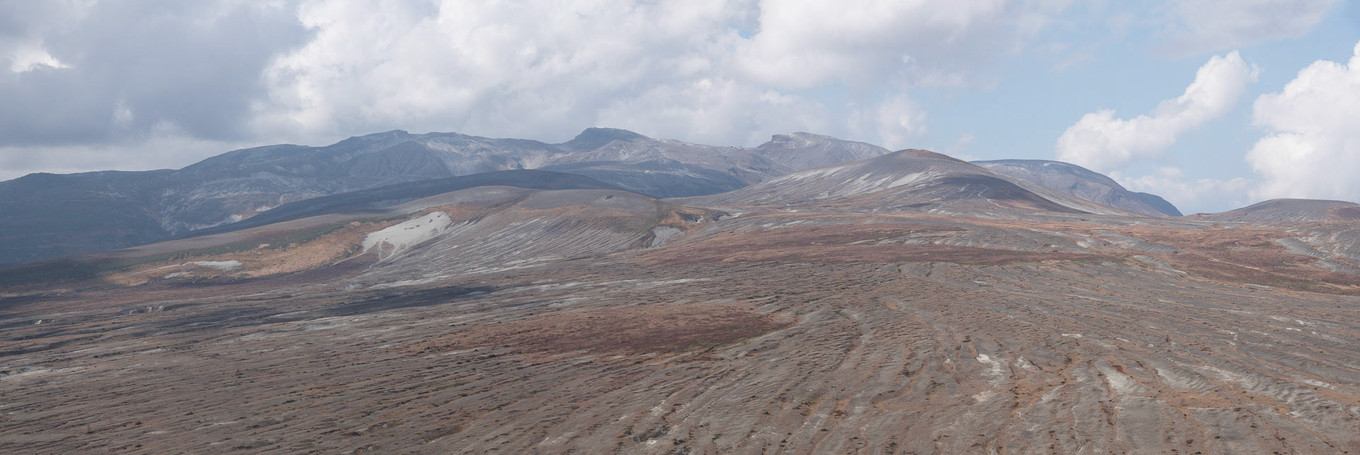 Paektu-san as seen across the plateau in DPRK (2017). 