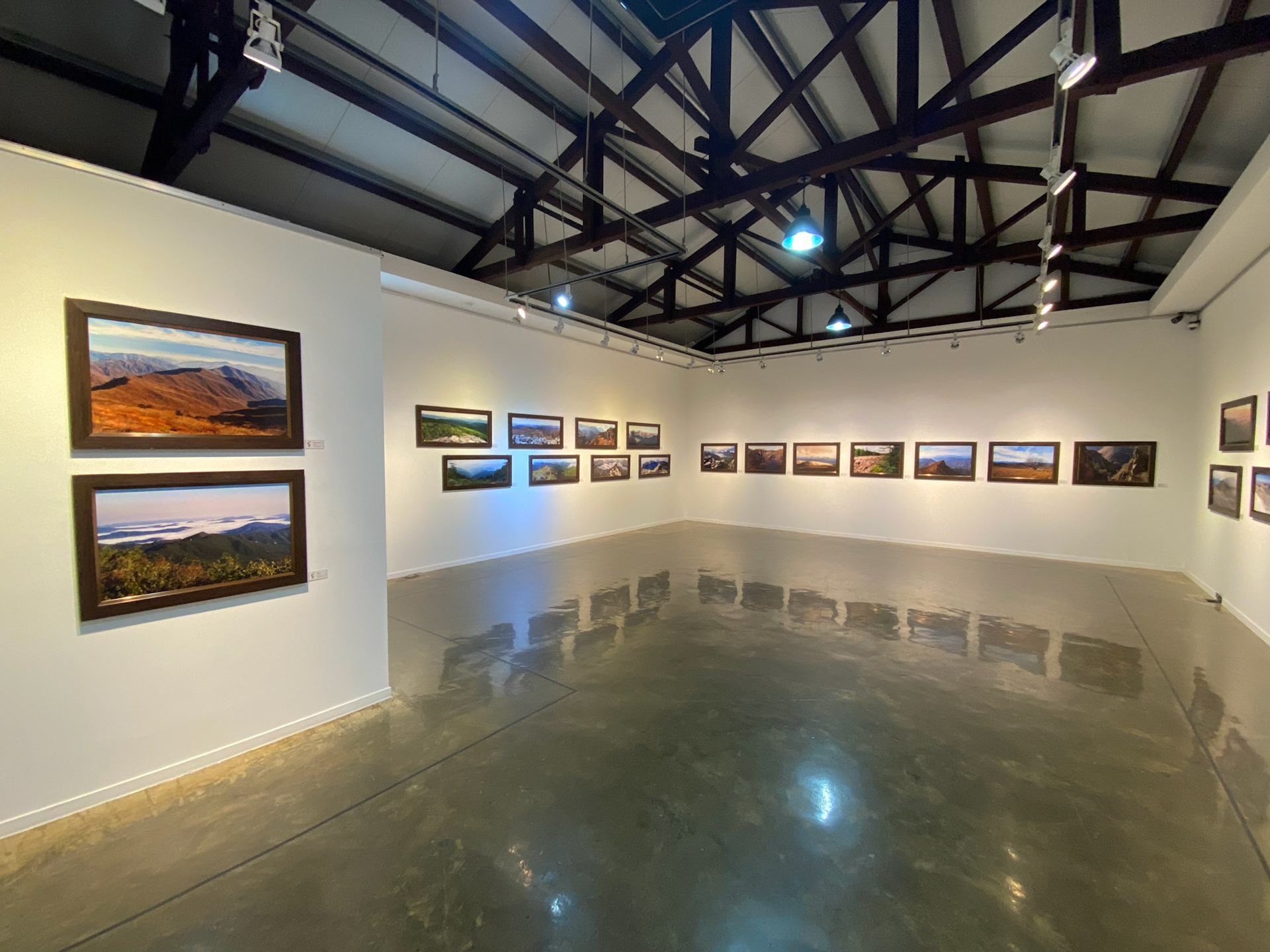 Jeonju Exhibition (2021) hosted by 계레하나.