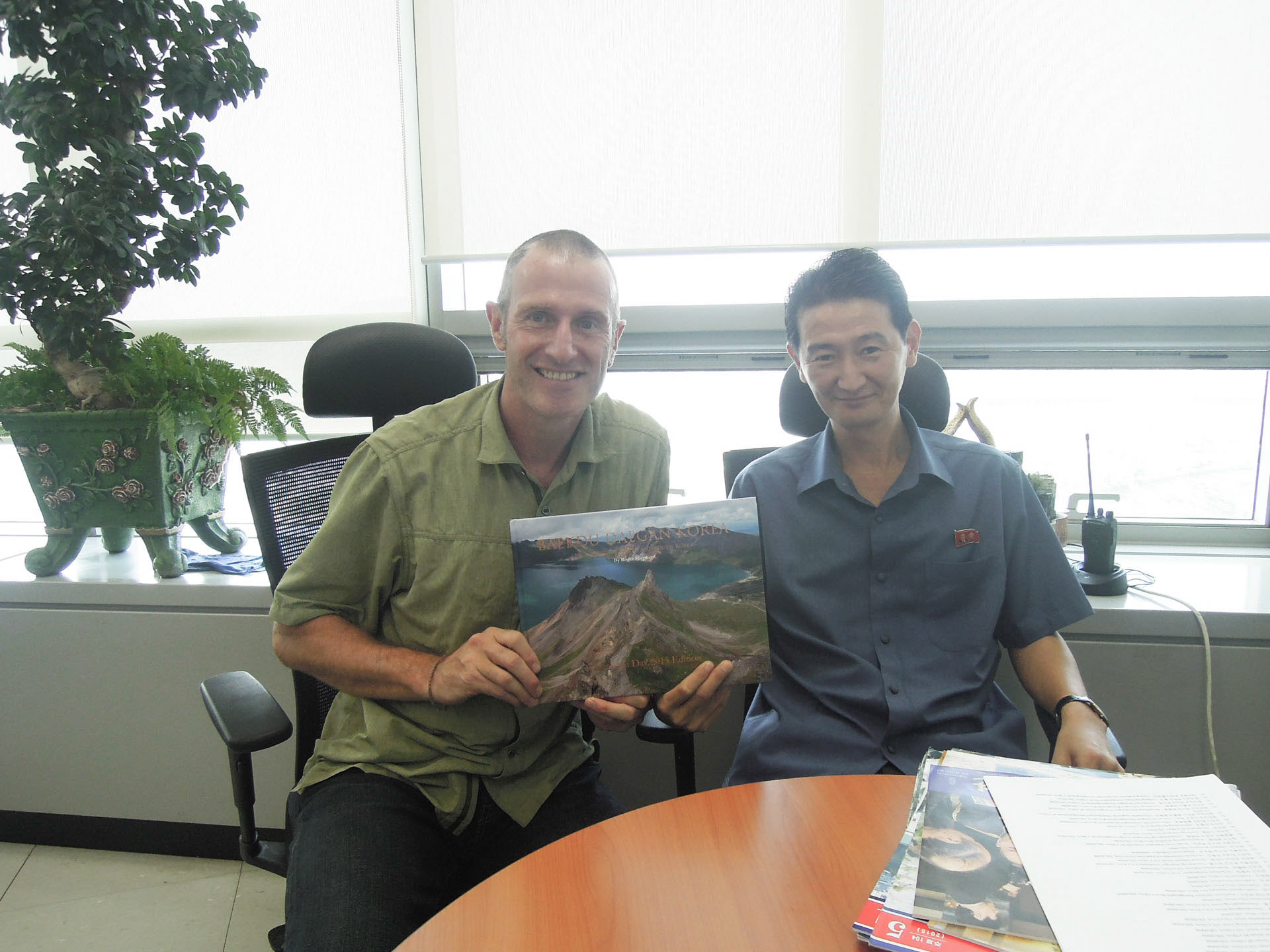 Meeting the North Korean chief for Kaesong Industrial Complex.