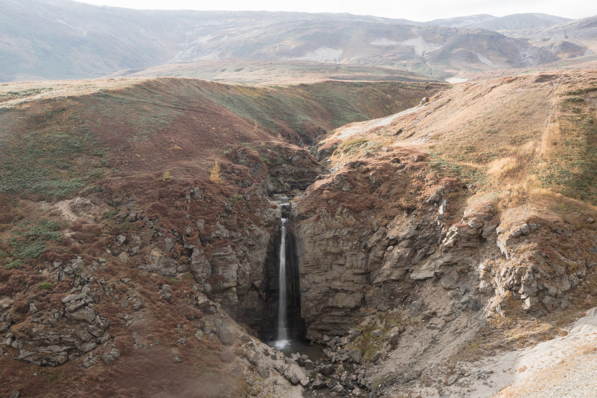 Amrok-pokpo (waterfall) in Samjiyon-gun, Ryanggang-do, DPRK (2017). 