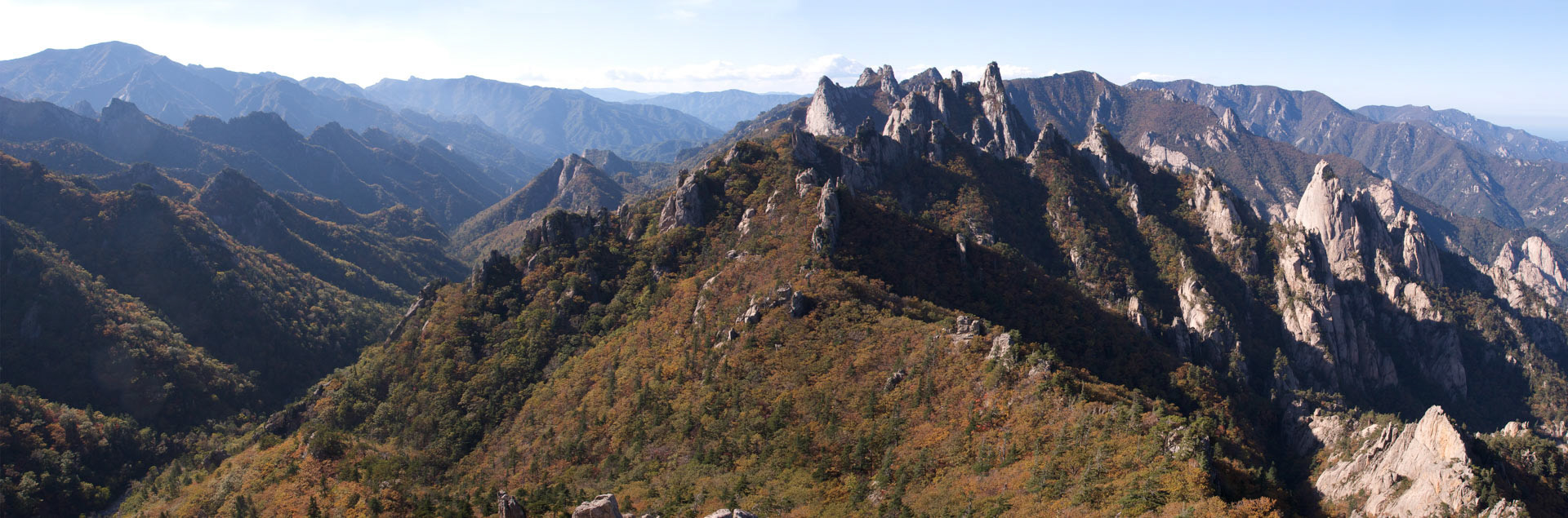 The dinosaur spine in Seorak-san, RoK (2012).
