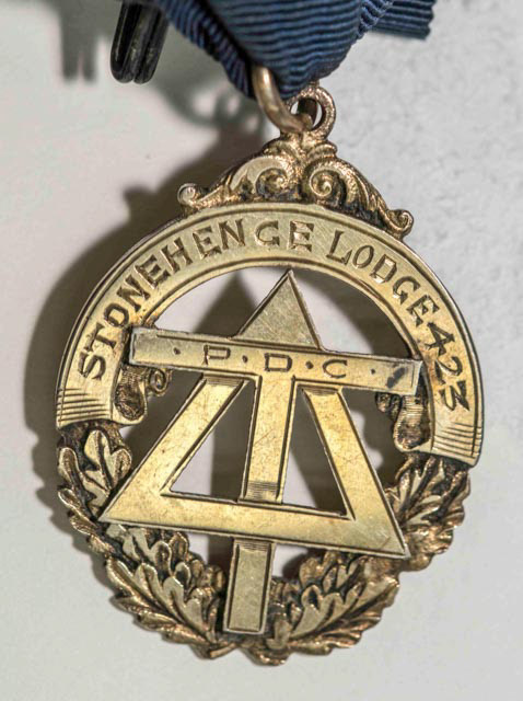 224