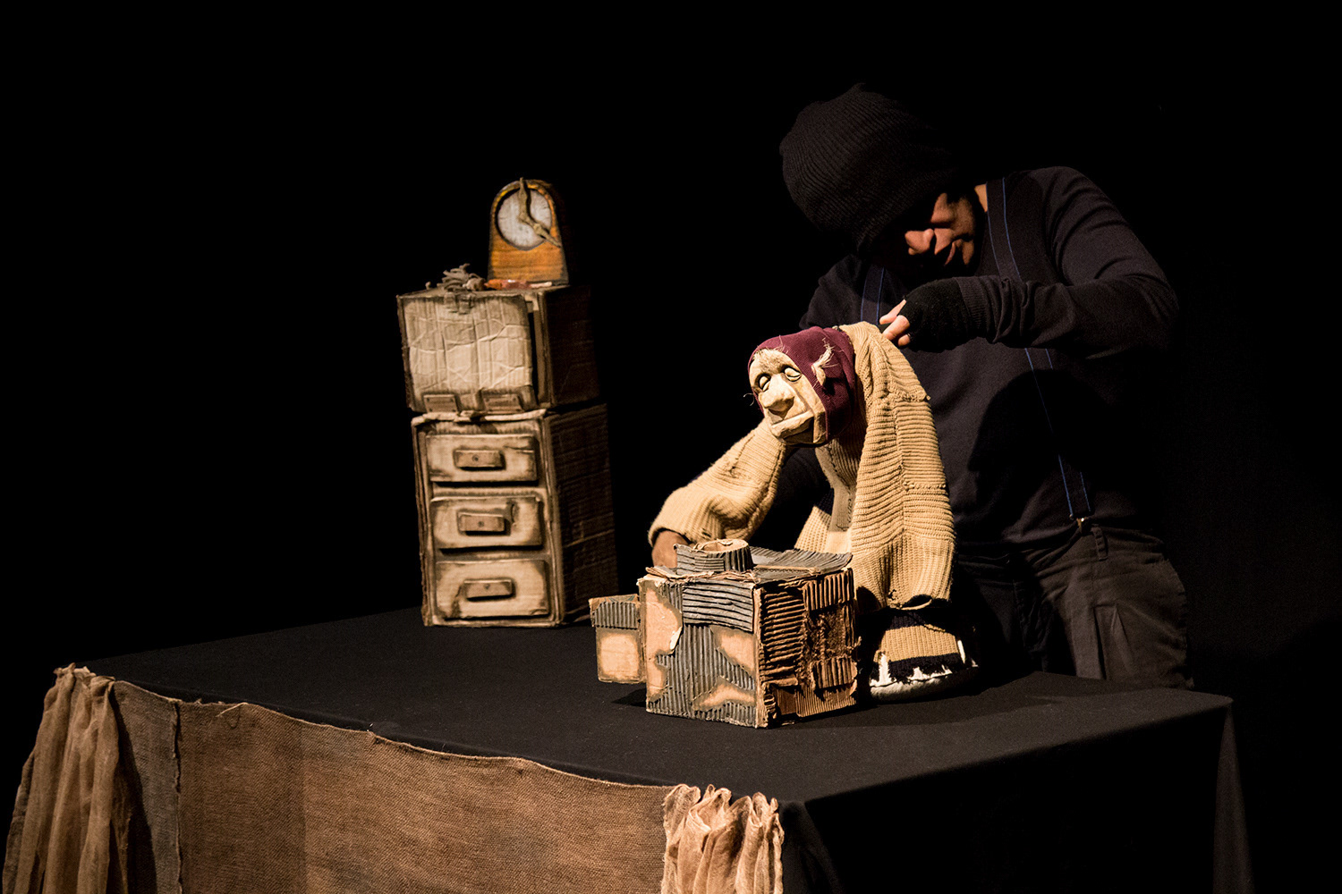 Obras de Teatro en Cine y Teatro Aya Hatariy, Norte de Quito (2013-2019).