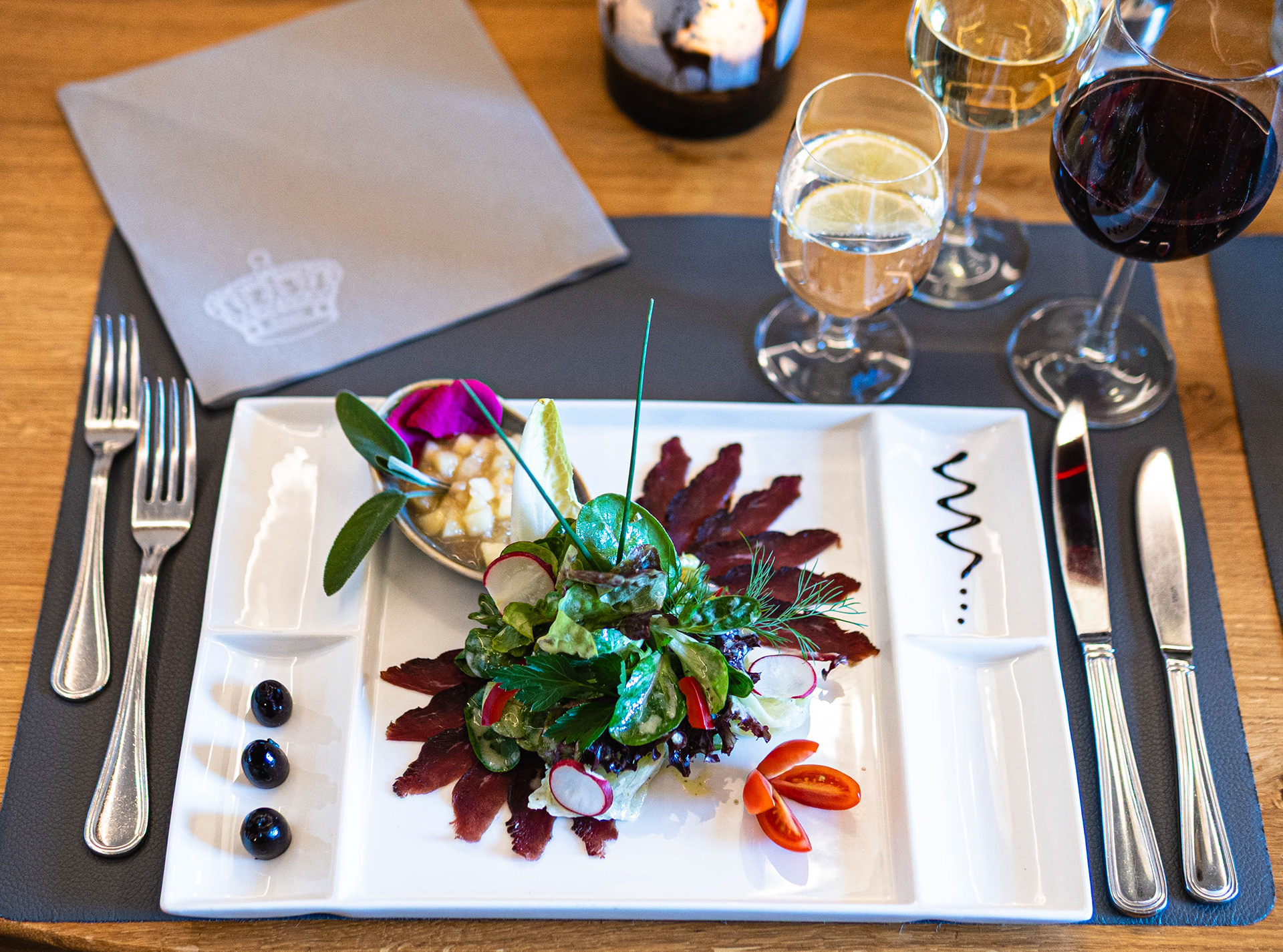 Frische saisonale Gerichte – professionelle Foodfotografie im Krone Wiechs