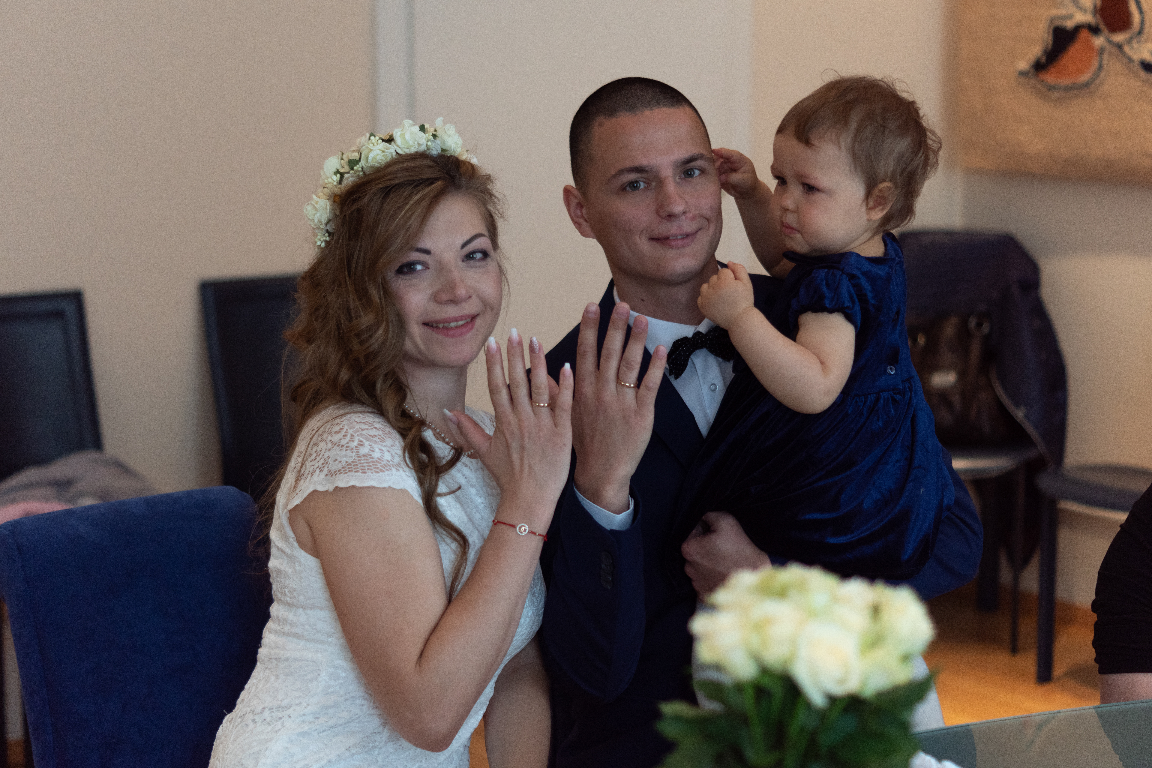 Brautpaar bei der standesamtlichen Hochzeit – professionelle Hochzeitsfotografie Schopfheim