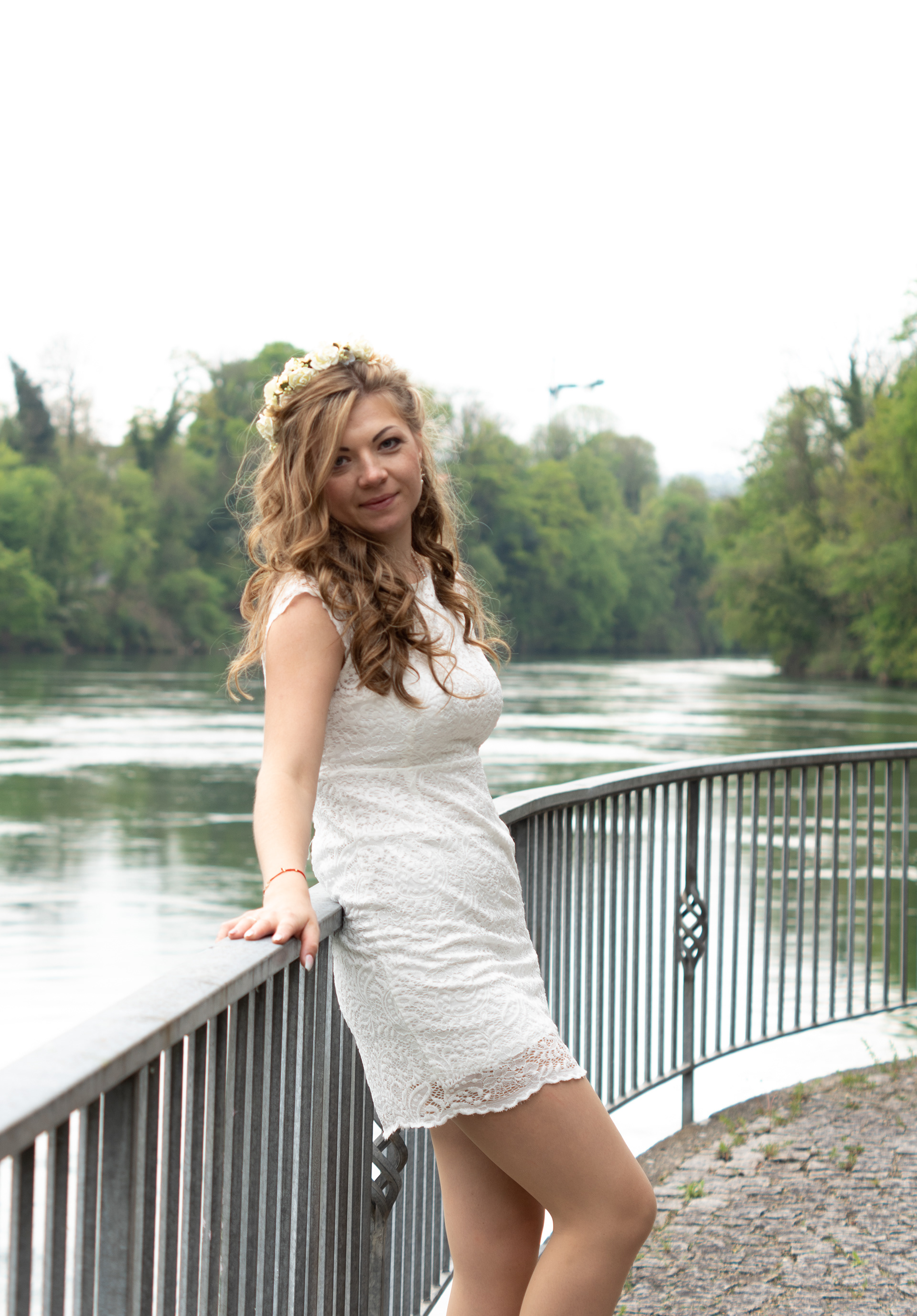 Romantische Brautpaarfotos in Laufenburg – professionelle Hochzeitsfotografie