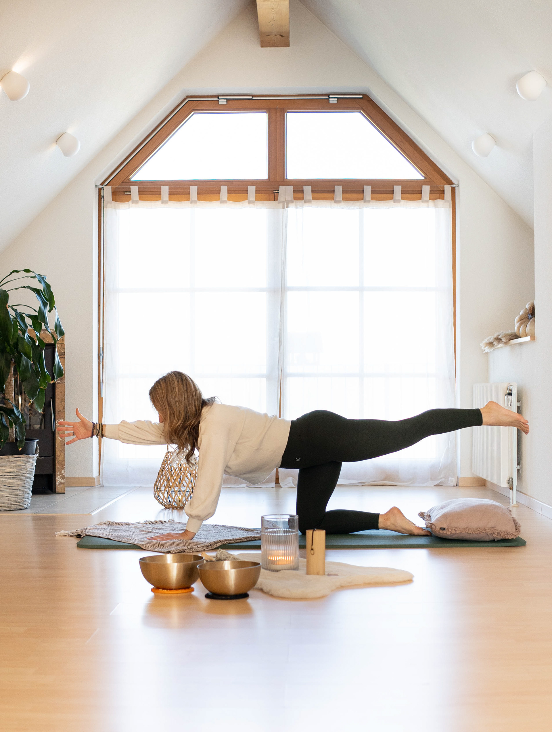 Professionelle Innenaufnahmen des Yoga Loft – Hotel Krone Wiechs