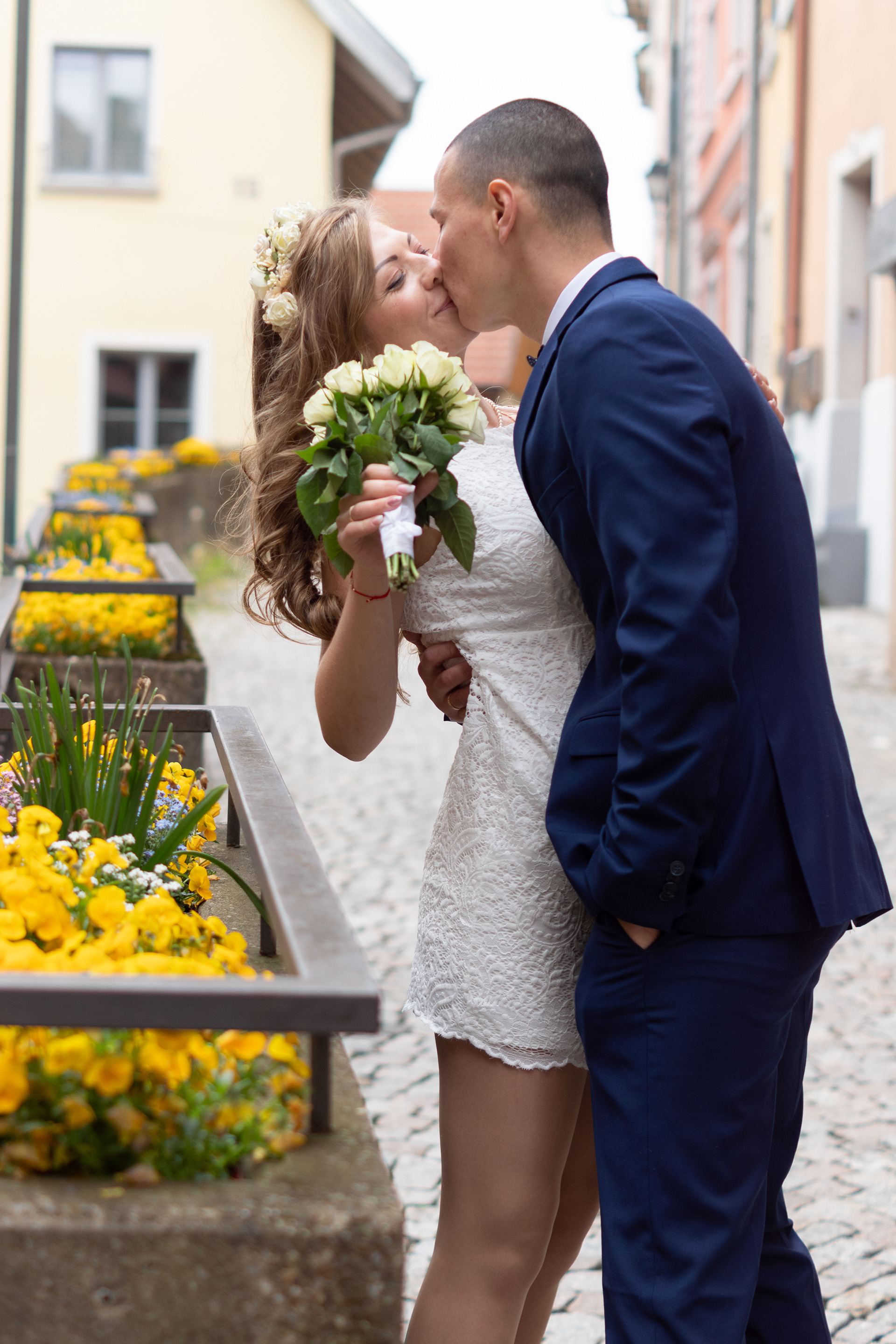 Romantische Brautpaarfotos in Laufenburg – professionelle Hochzeitsfotografie