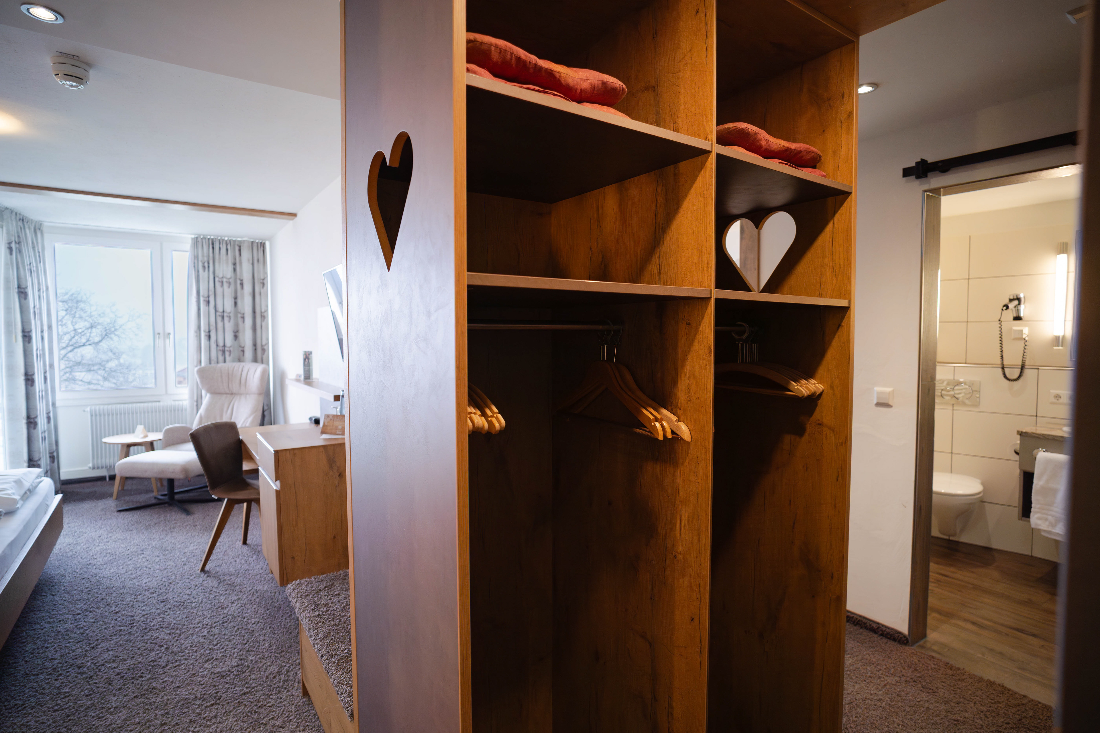 Moderne und einladende Zimmerfotografie – Hotel Krone Wiechs