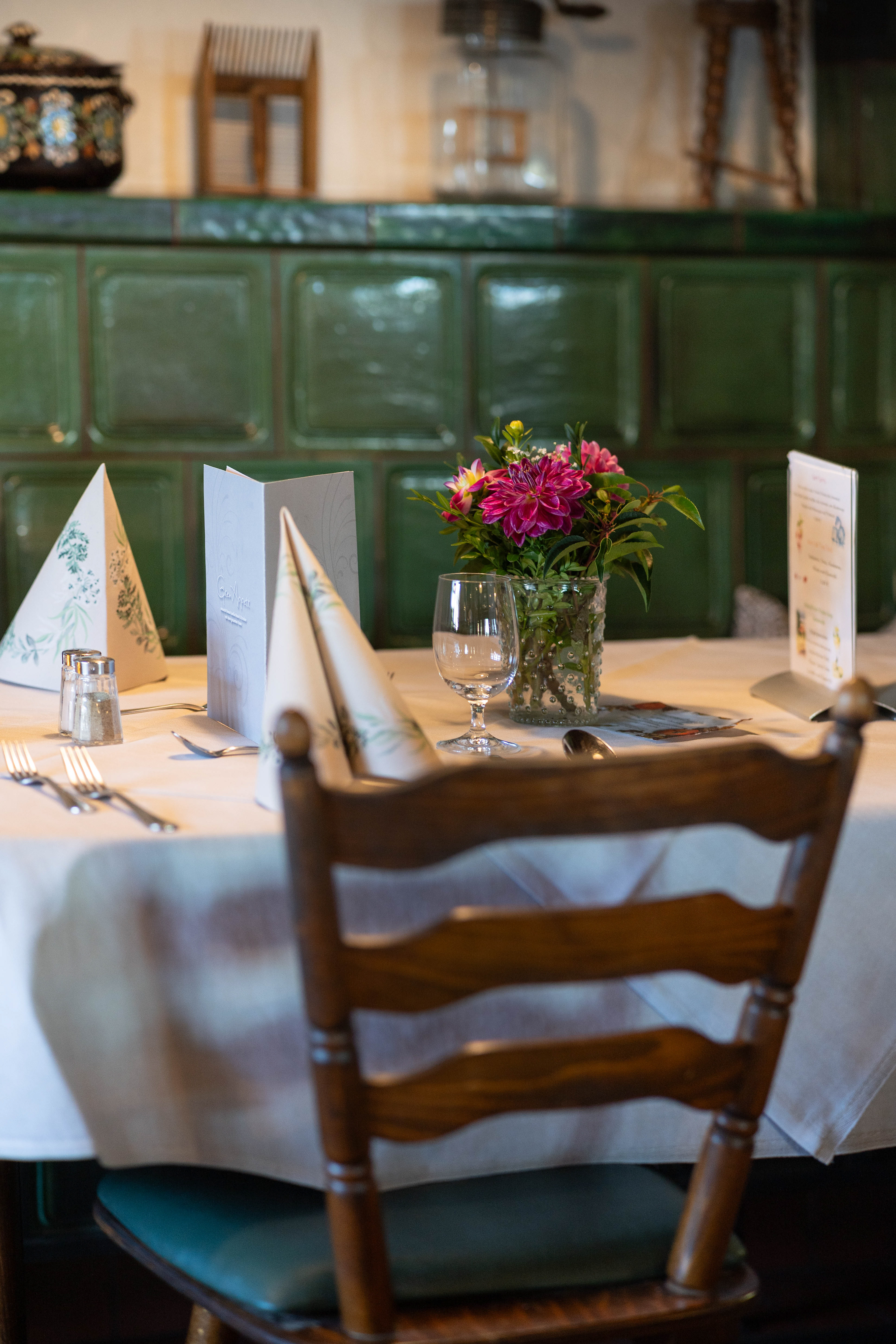 Authentische Innenraumfotografie – warmes und einladendes Ambiente im Hotel Krone Wiechs