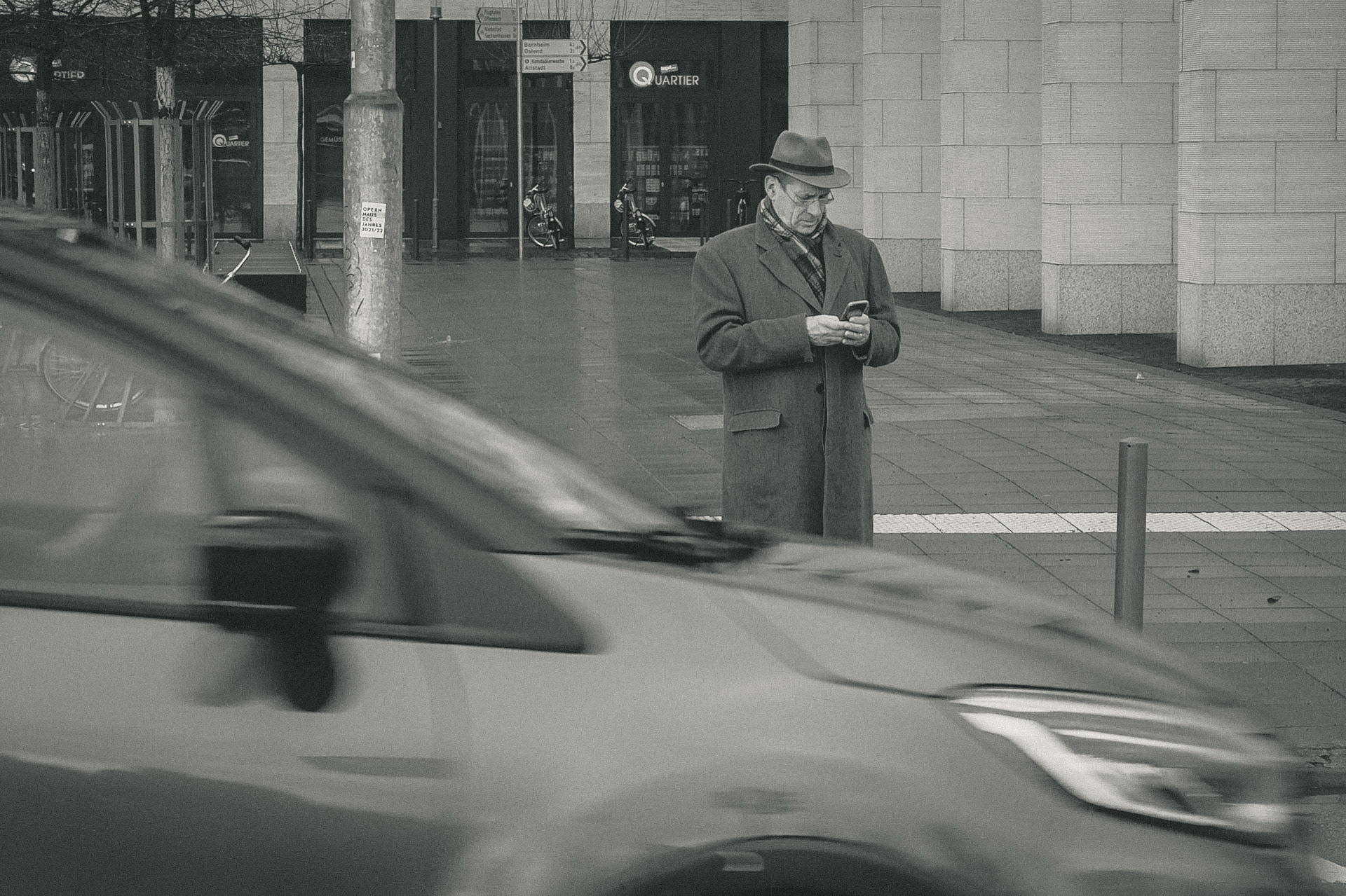 05/2023 - Black and White