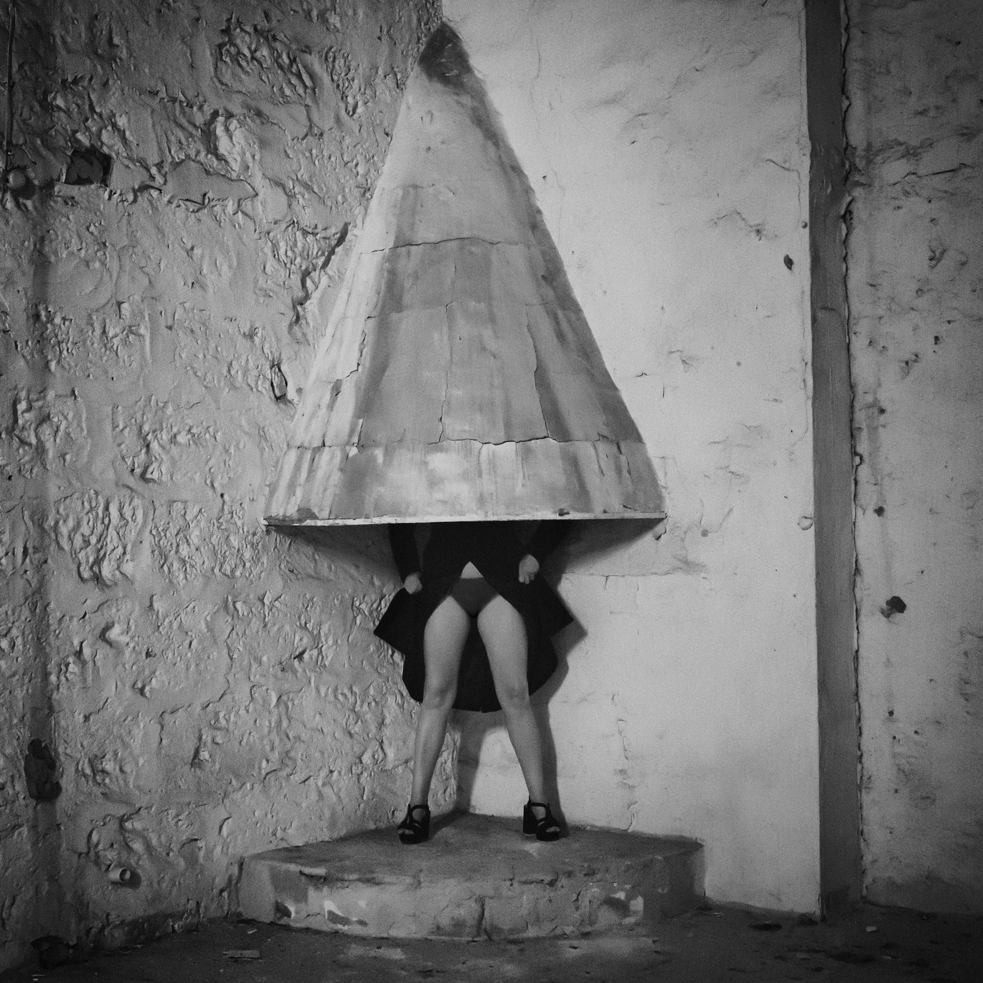 "...........Mando yo" · 2020 · papel Fine Art · 30 x 30 cm