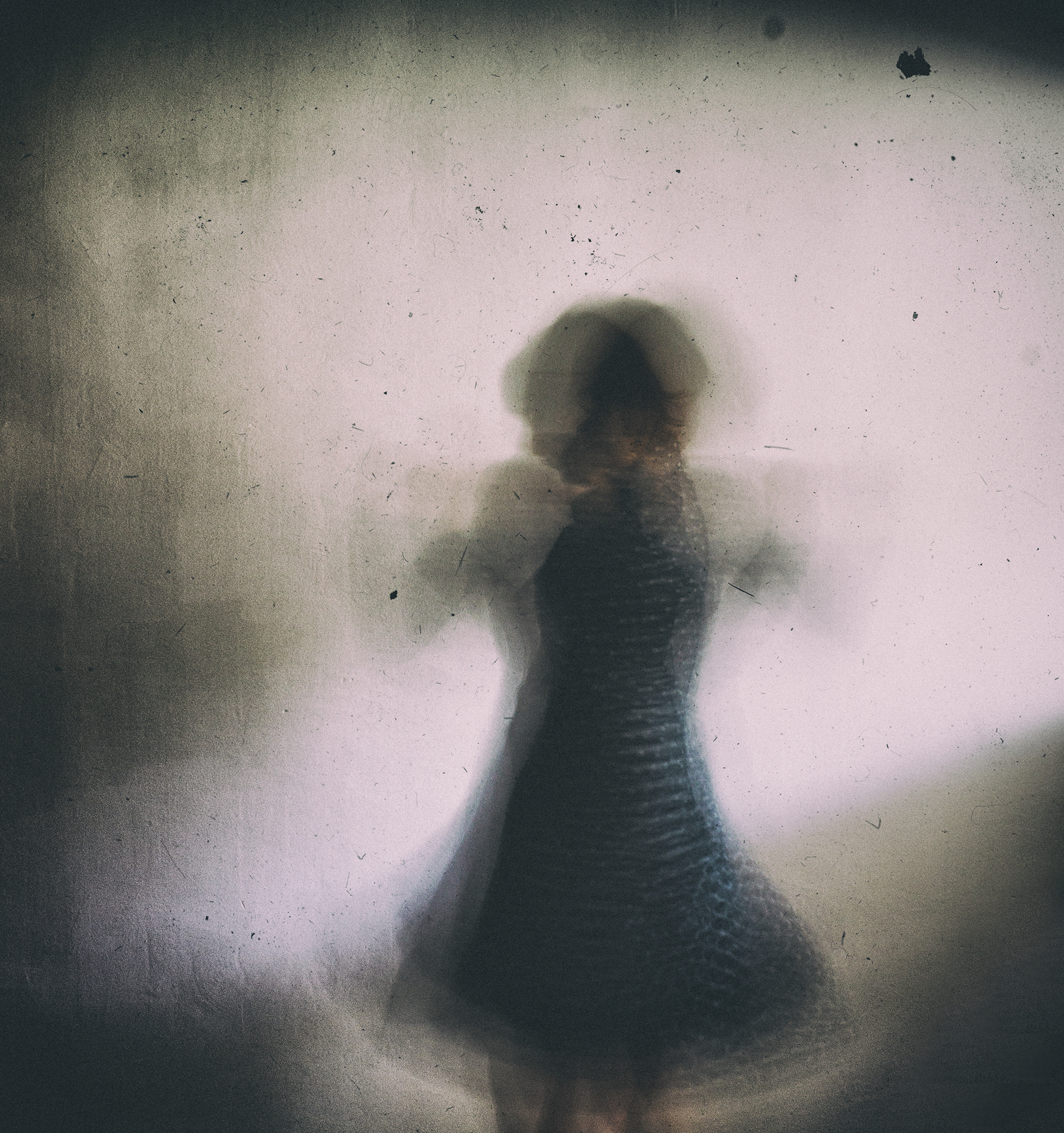 "Baila" · 2020 · Libreto 10 x10 cm