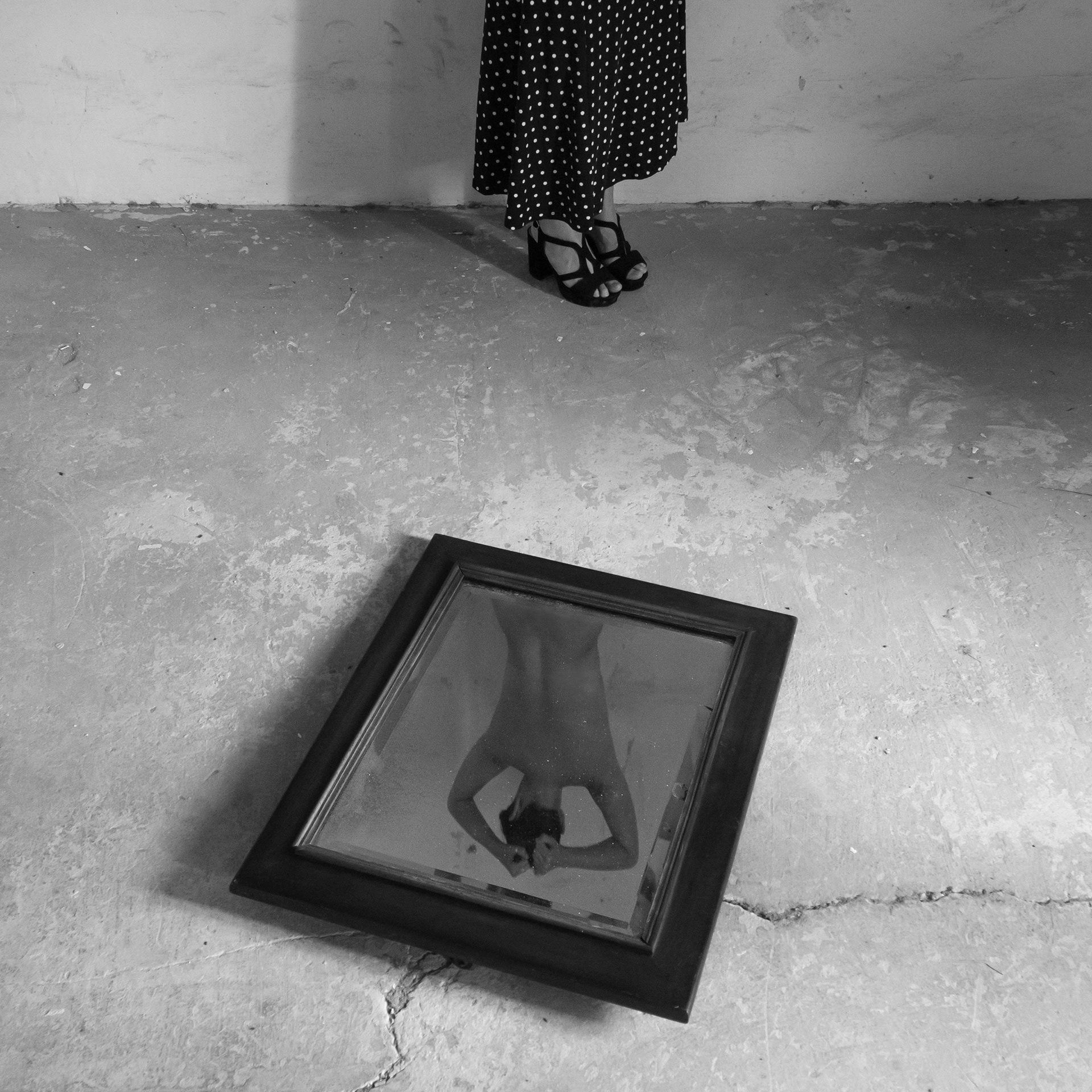 "Atrapada" · 2020 · papel Fine Art · 30 x 30 cm