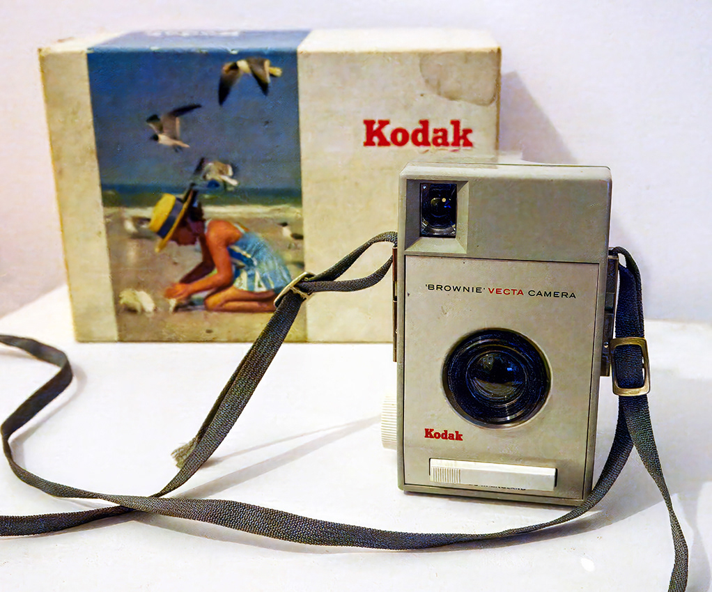 31-10-23 - Kodak 'Brownie' Vecta.