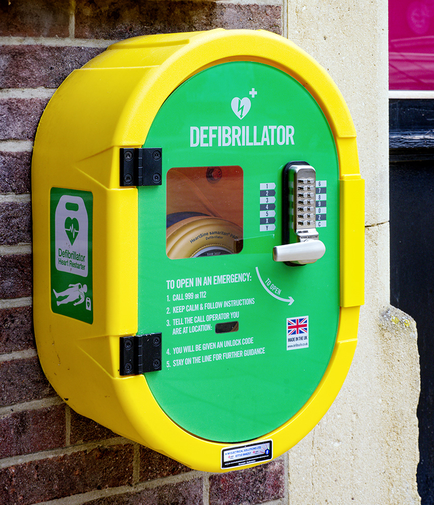 18-07-23 - Defibrillator.