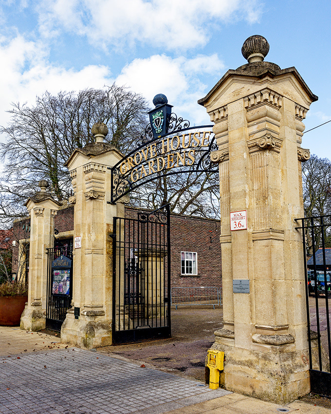 13-03-23 - Gates.