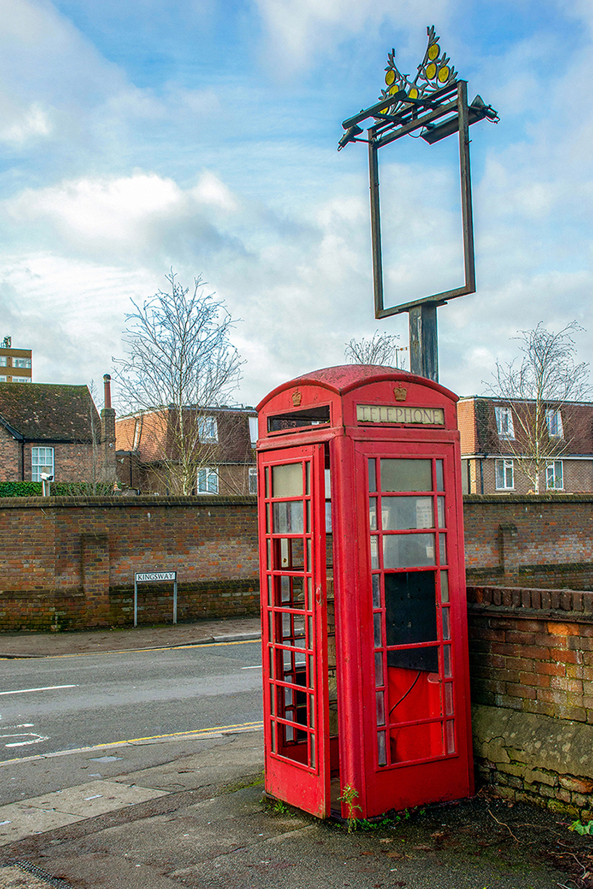 04-01-23 - Phone box.