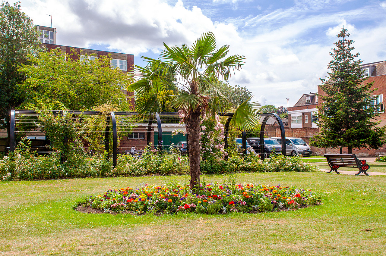 30-06-26 - Priory Gardens (D90).